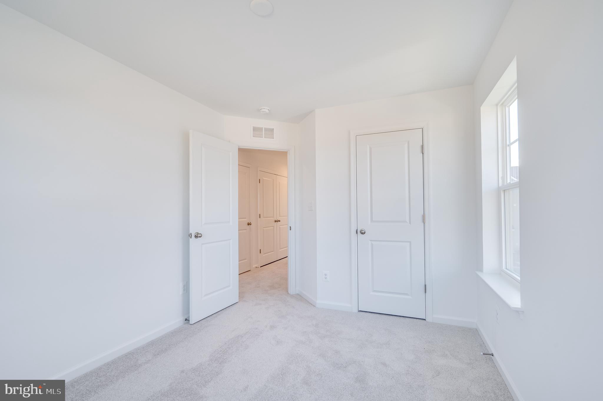 SOUTH BROOK - Residential Lease