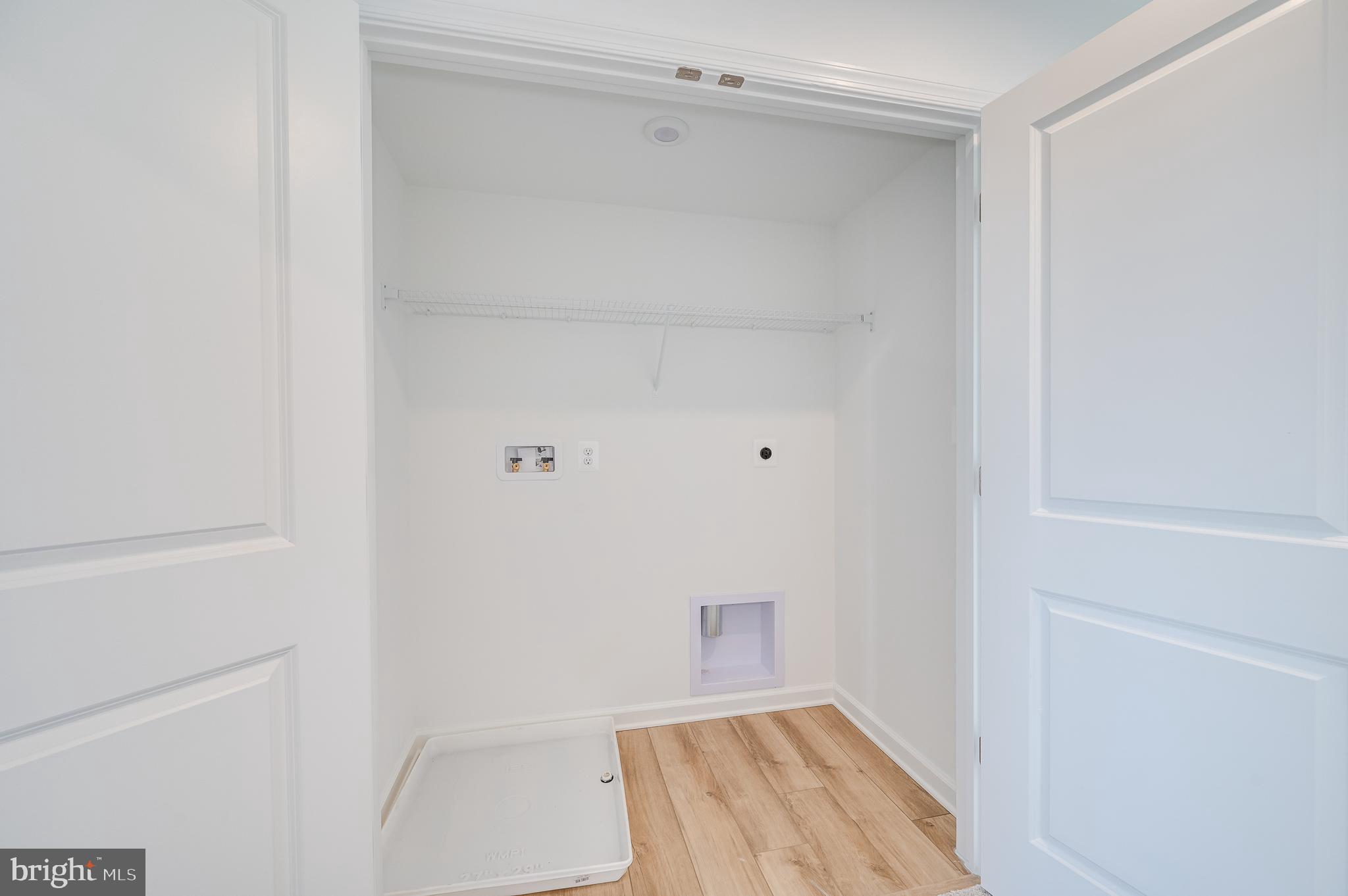 SOUTH BROOK - Residential Lease