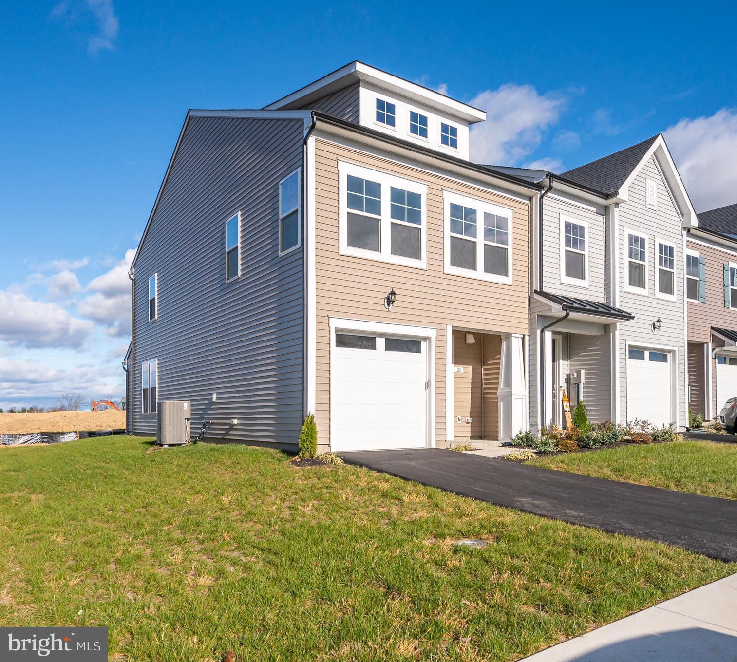 SOUTH BROOK - Residential Lease