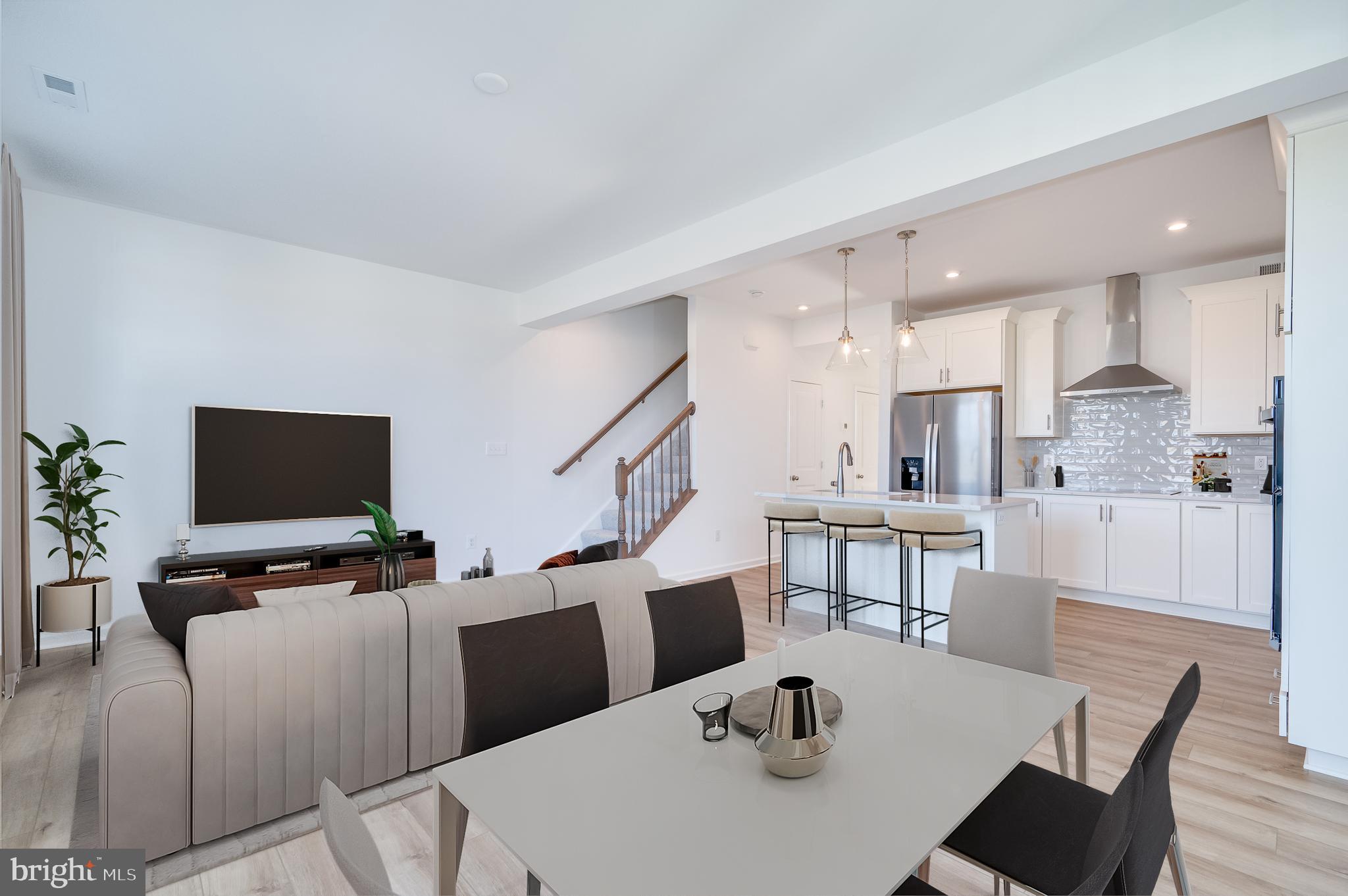 SOUTH BROOK - Residential Lease