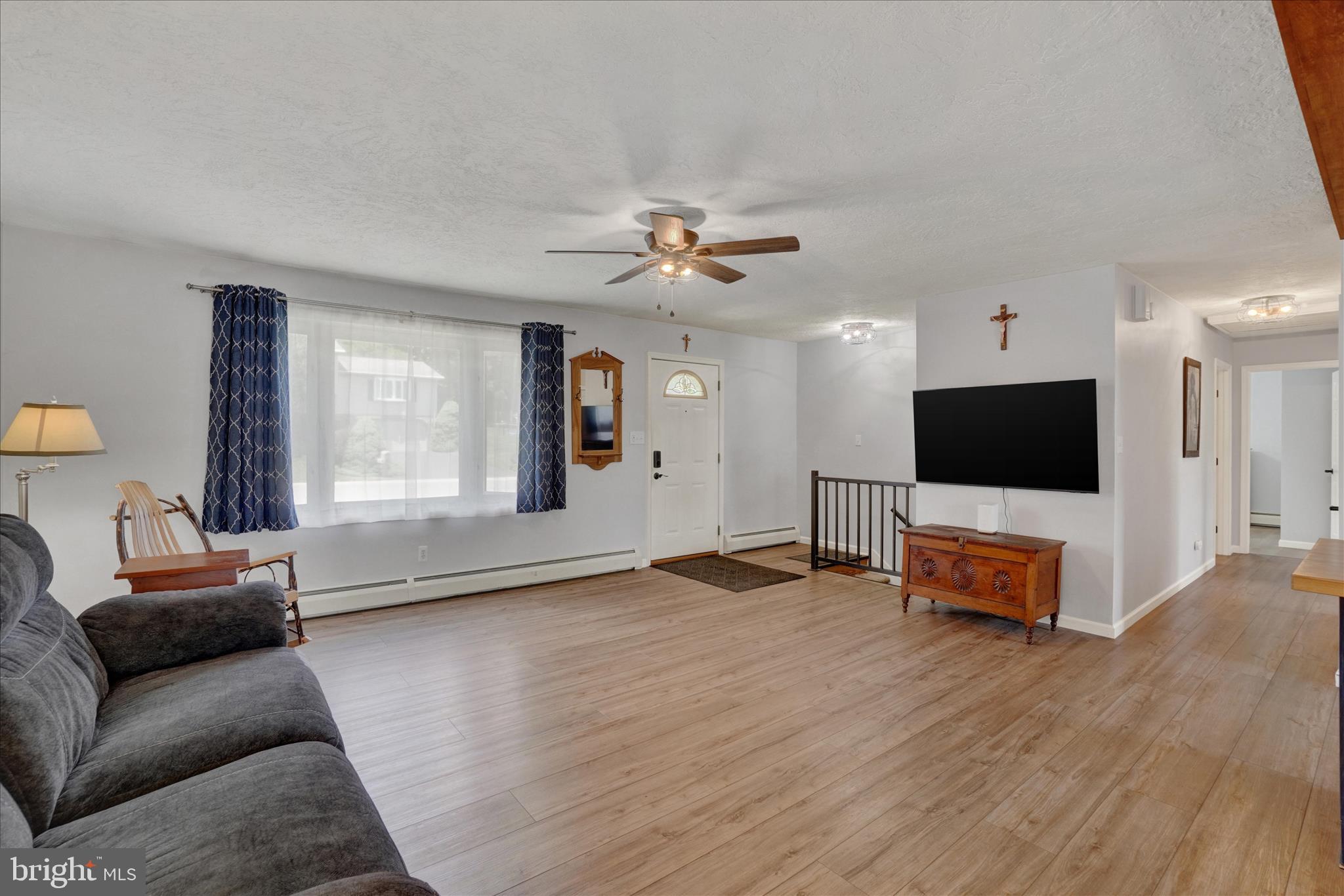 2512 DANIELLE DRIVE