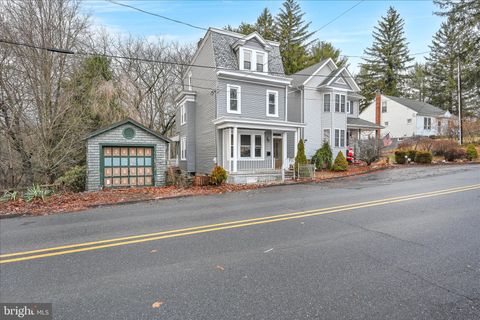 935 N CENTRE STREET POTTSVILLE PA 17901