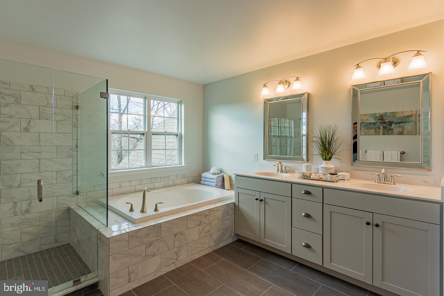 HUNTERS RIDGE - Residential