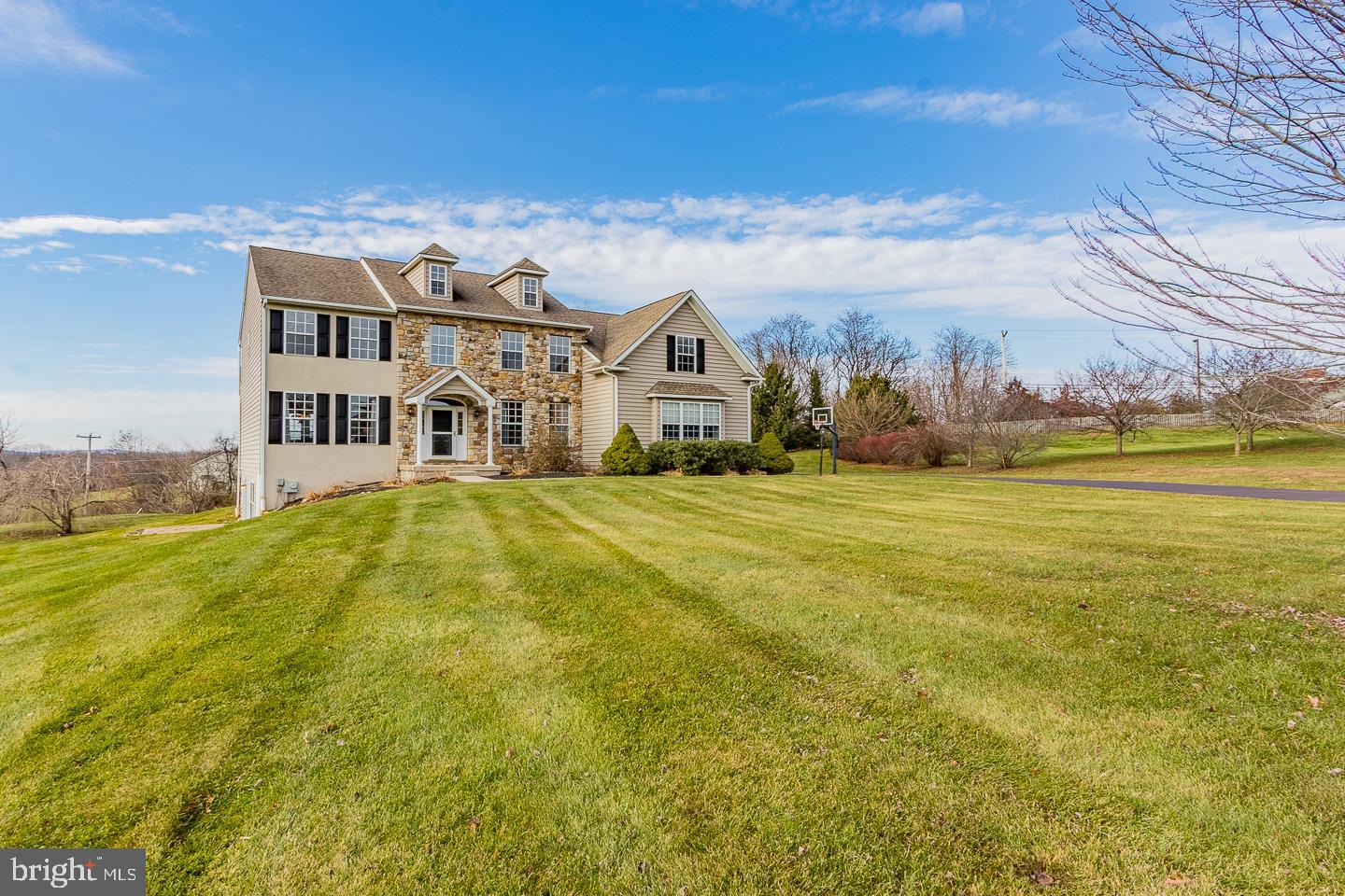 HUNTERS RIDGE - Residential