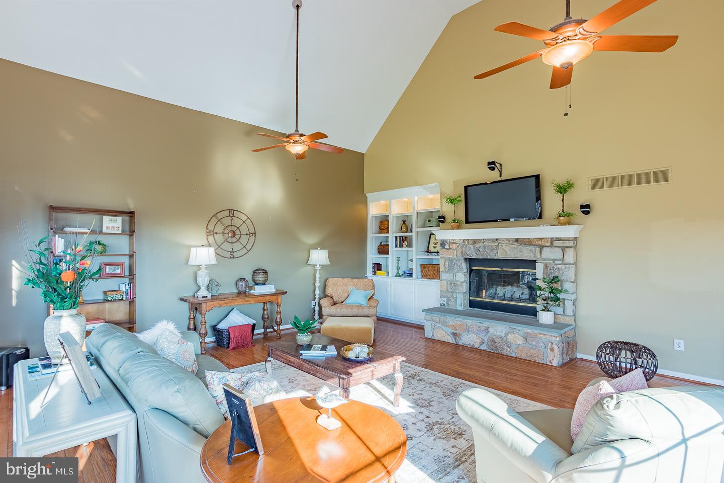 HUNTERS RIDGE - Residential