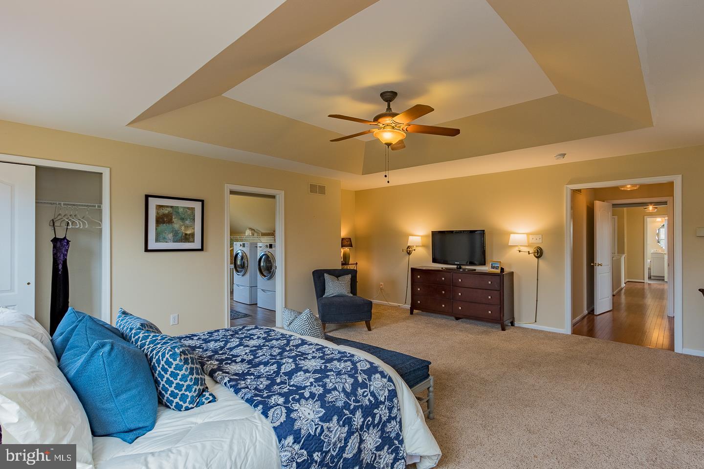 HUNTERS RIDGE - Residential