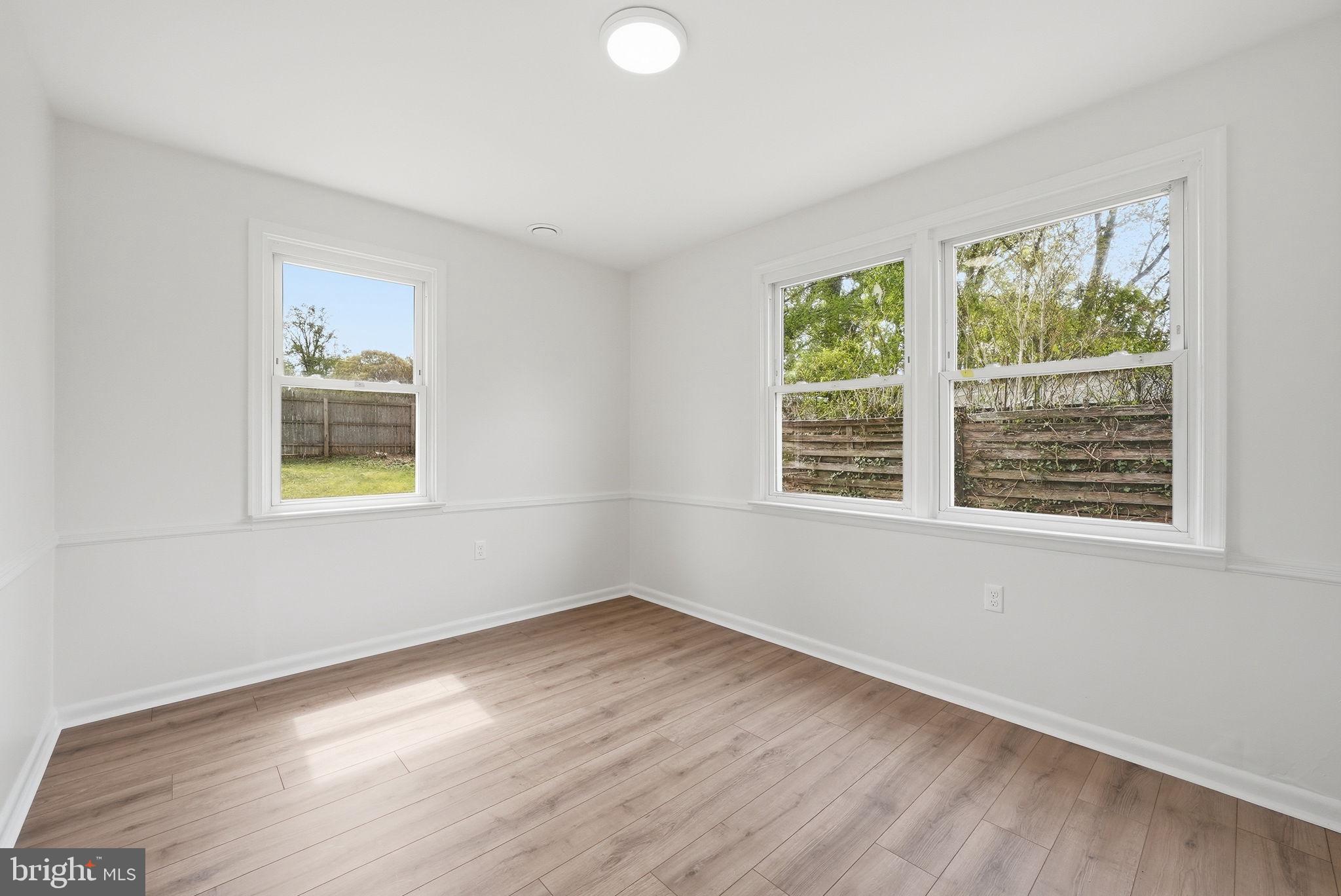 GLENMONT VILLAGE - Residential