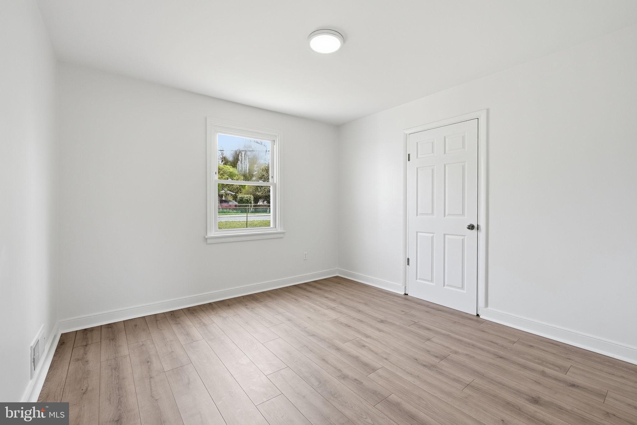 GLENMONT VILLAGE - Residential