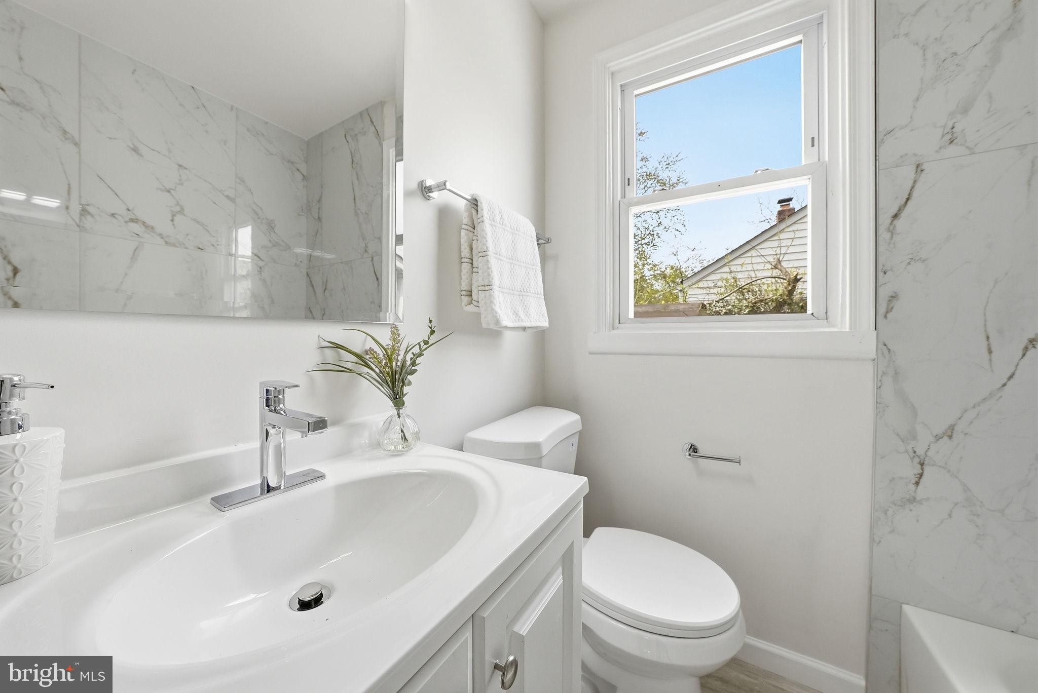 GLENMONT VILLAGE - Residential