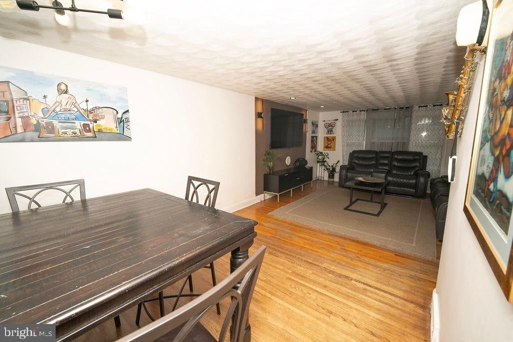21 FENWICK DRIVE