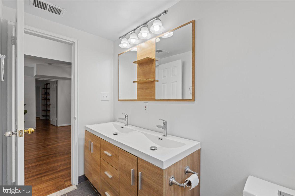 SEMINARY WALK - Residential