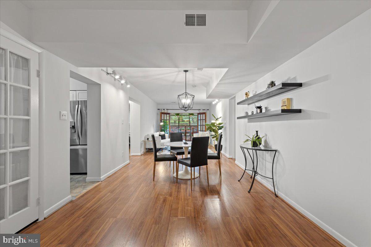 SEMINARY WALK - Residential