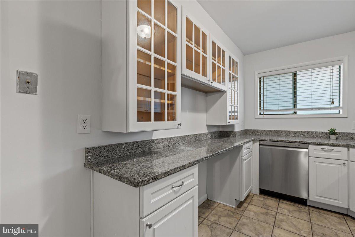 SEMINARY WALK - Residential