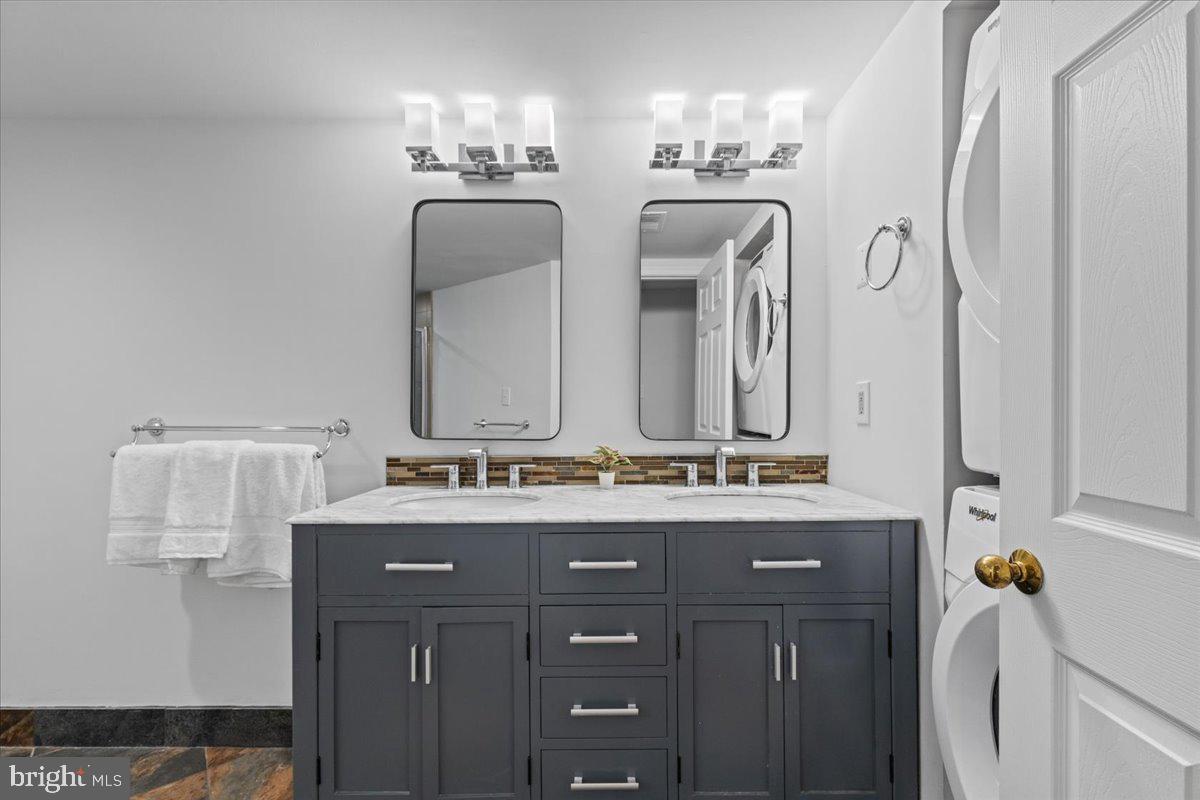 SEMINARY WALK - Residential