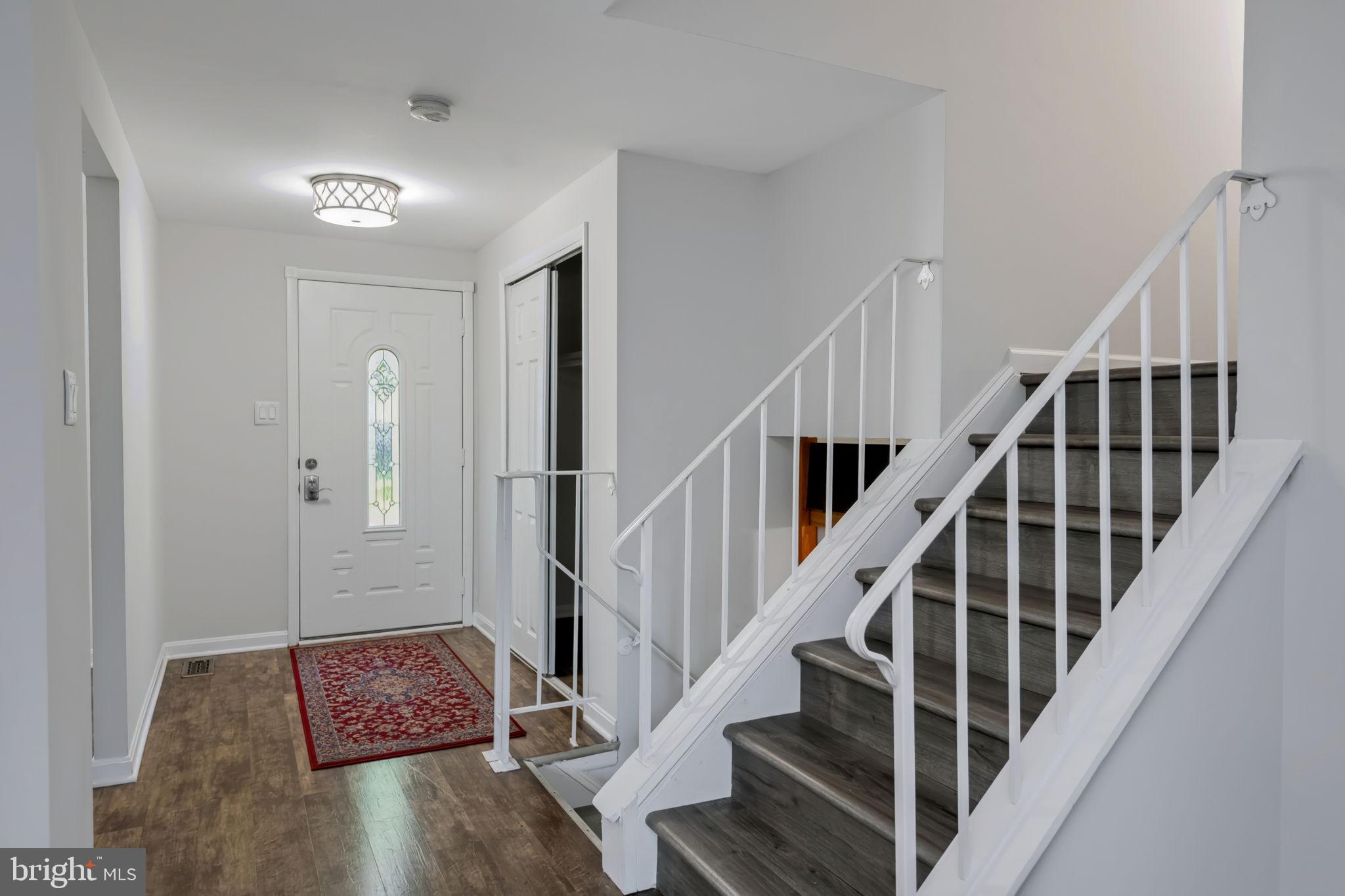 7807 FREEHOLLOW DRIVE