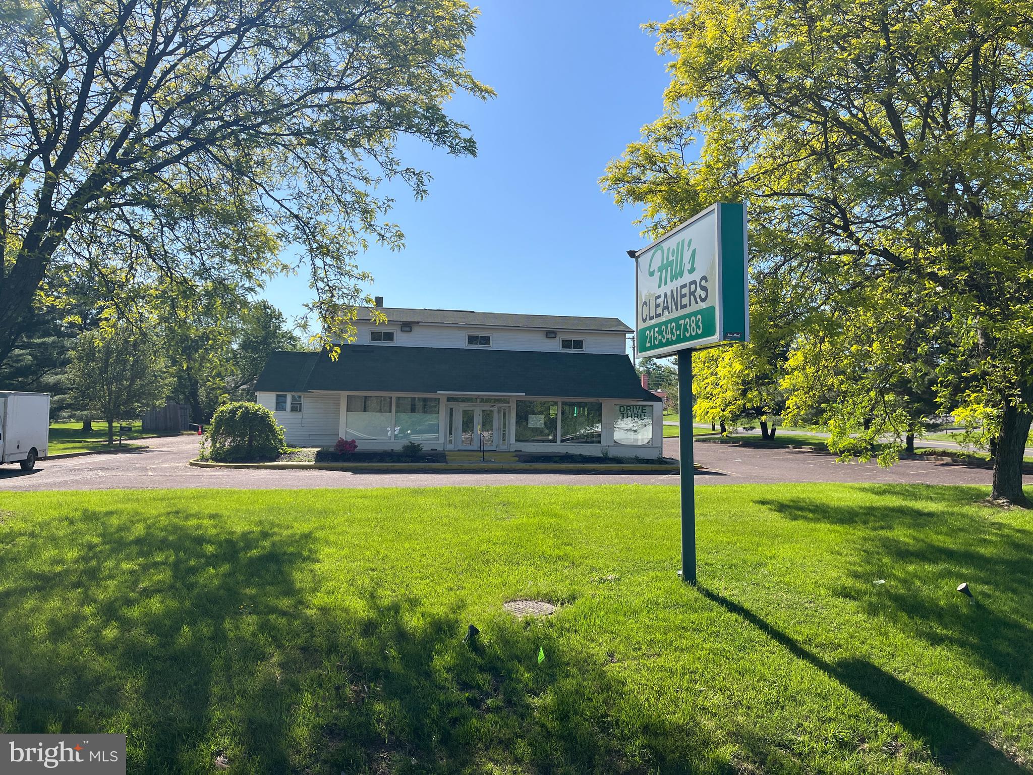 880 EASTON ROAD