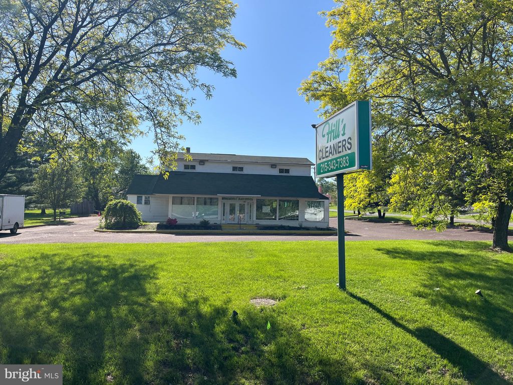 Photo of 880 Easton Road, WARRINGTON, PA 18976 (MLS # PABU2096052)