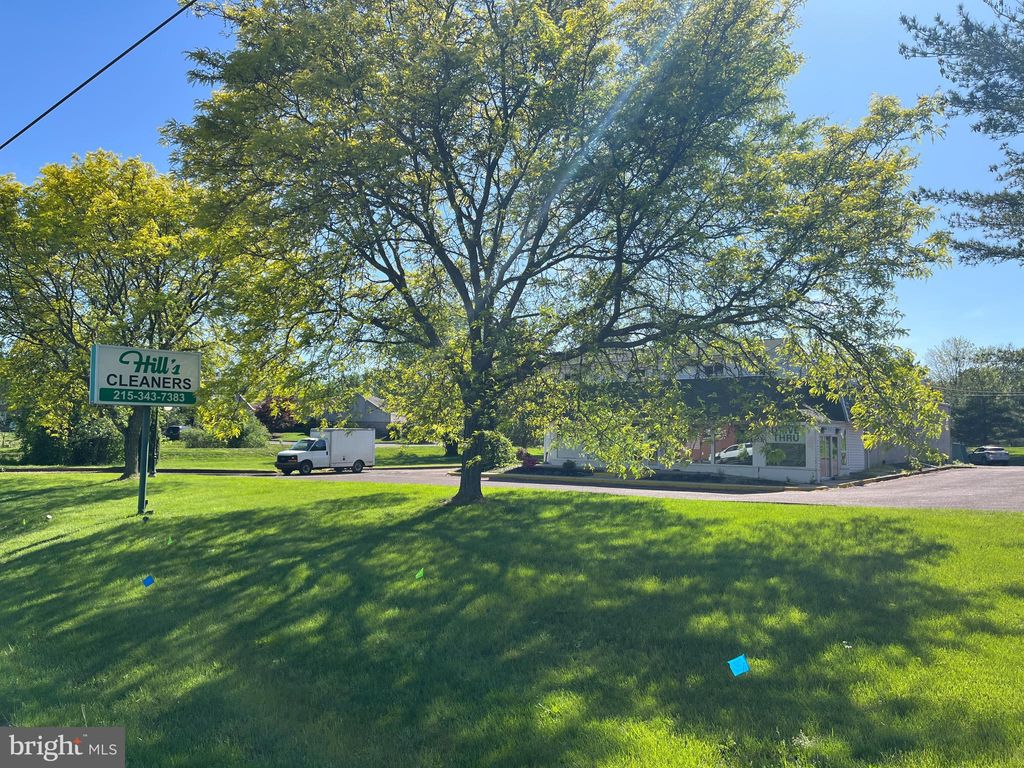 Photo of 880 Easton Road, WARRINGTON, PA 18976 (MLS # PABU2096052)