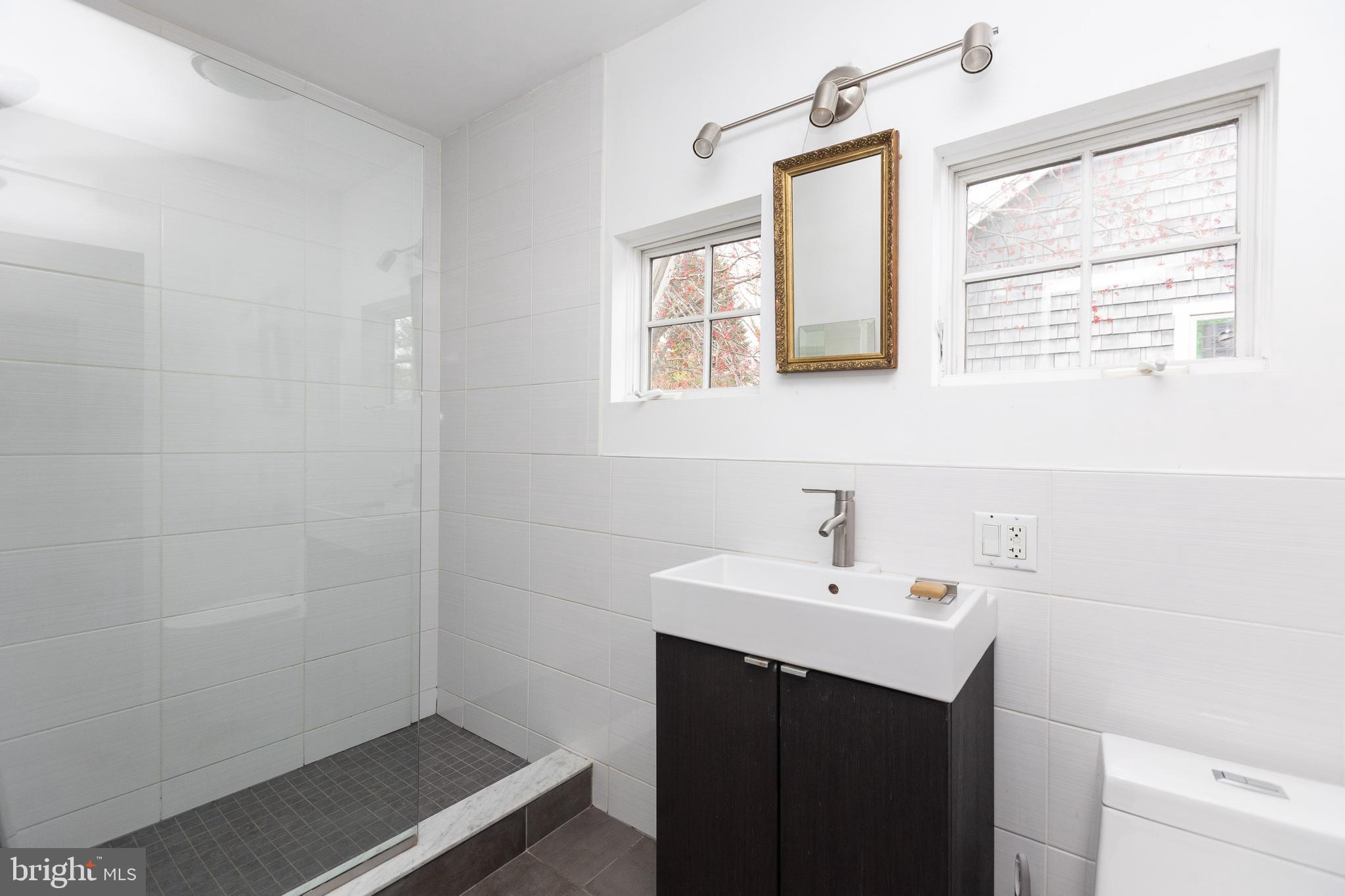 RADNOR WINSTON - Residential