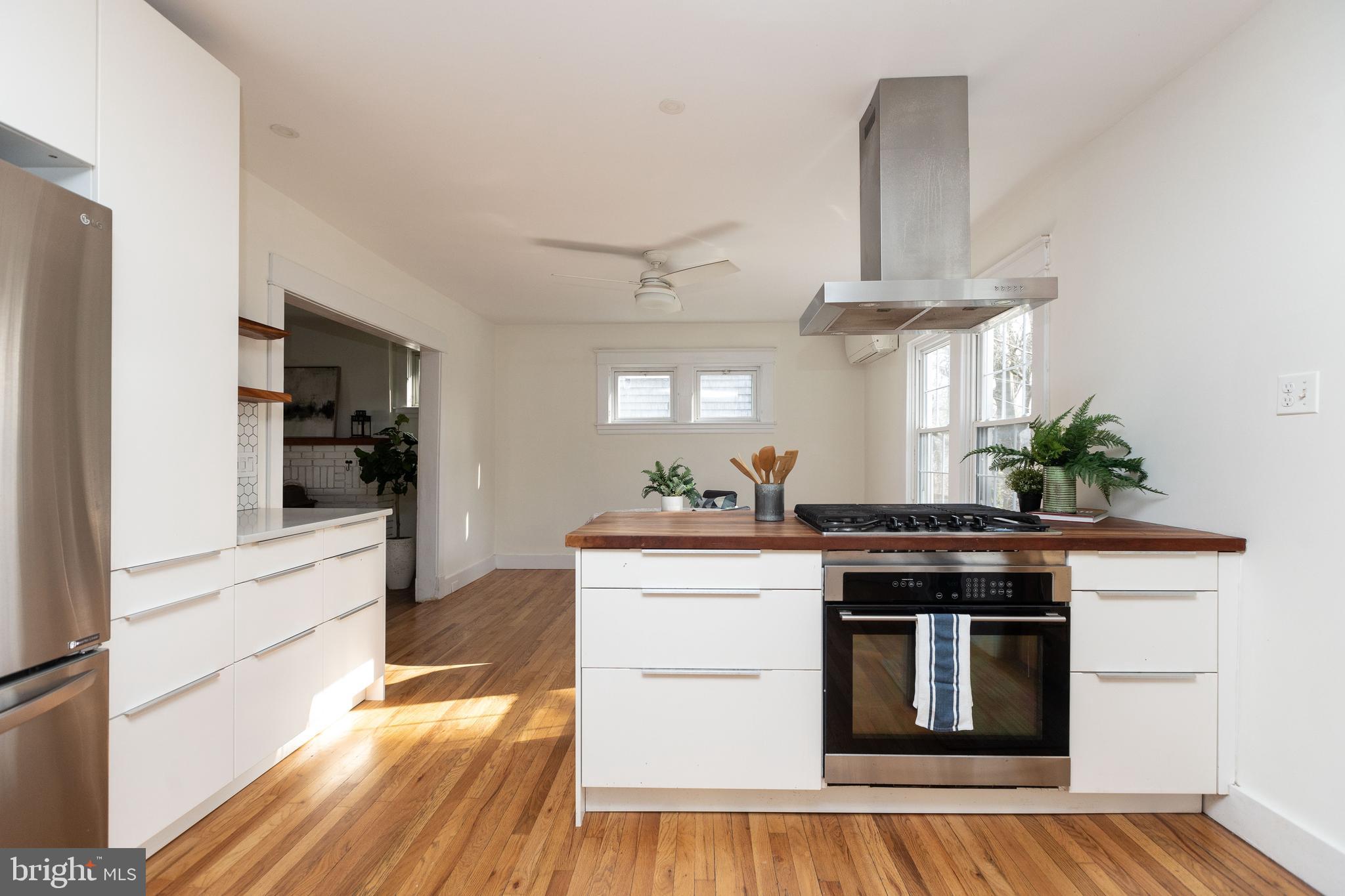 RADNOR WINSTON - Residential