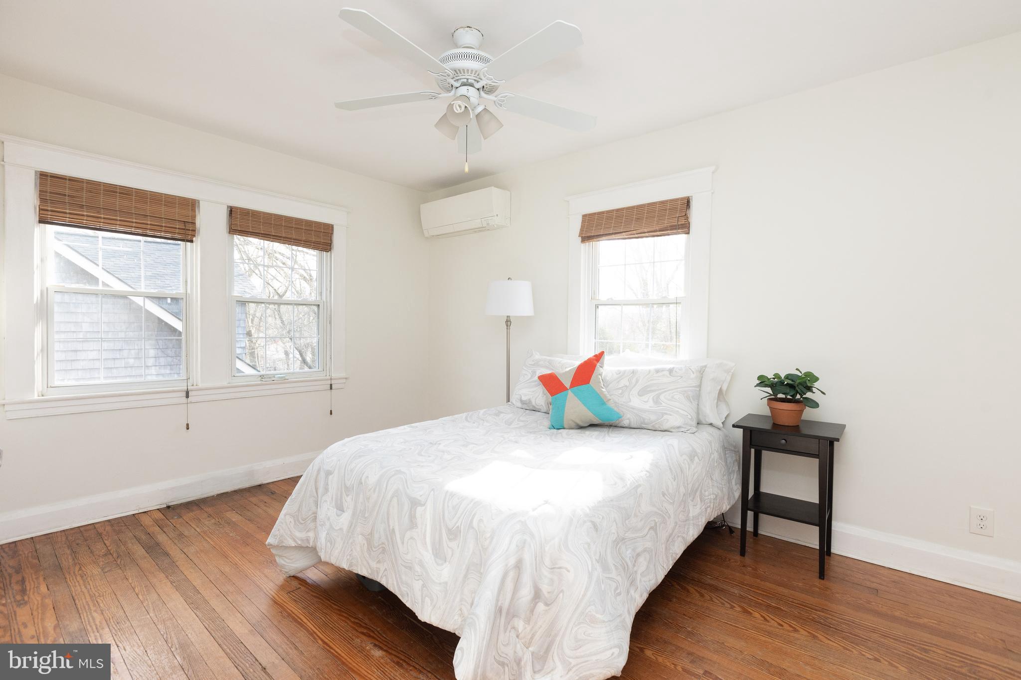 RADNOR WINSTON - Residential