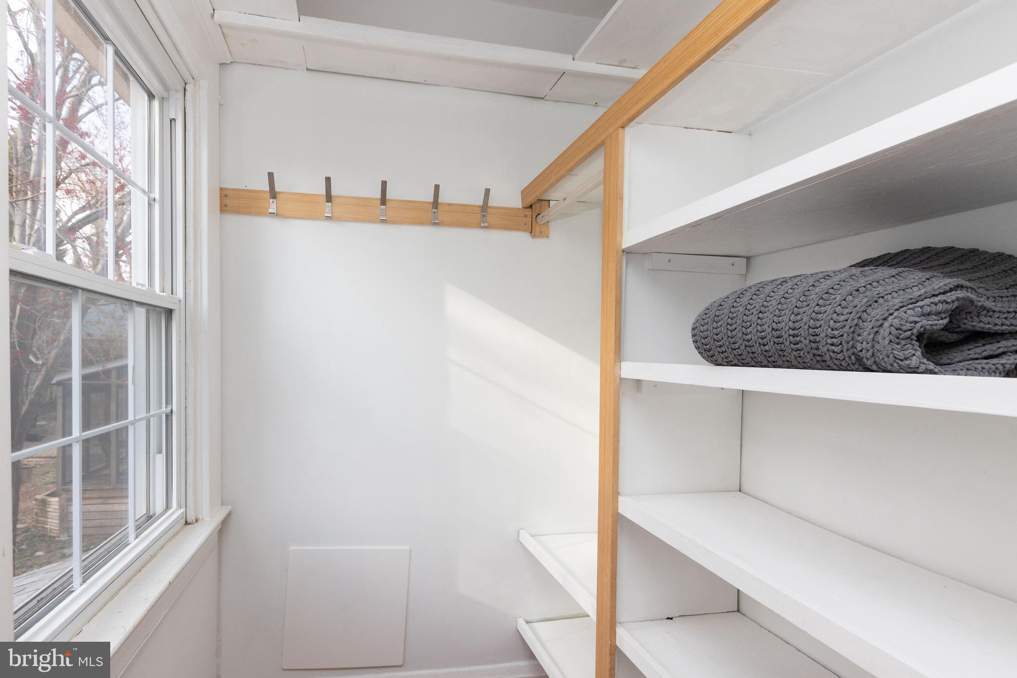 RADNOR WINSTON - Residential