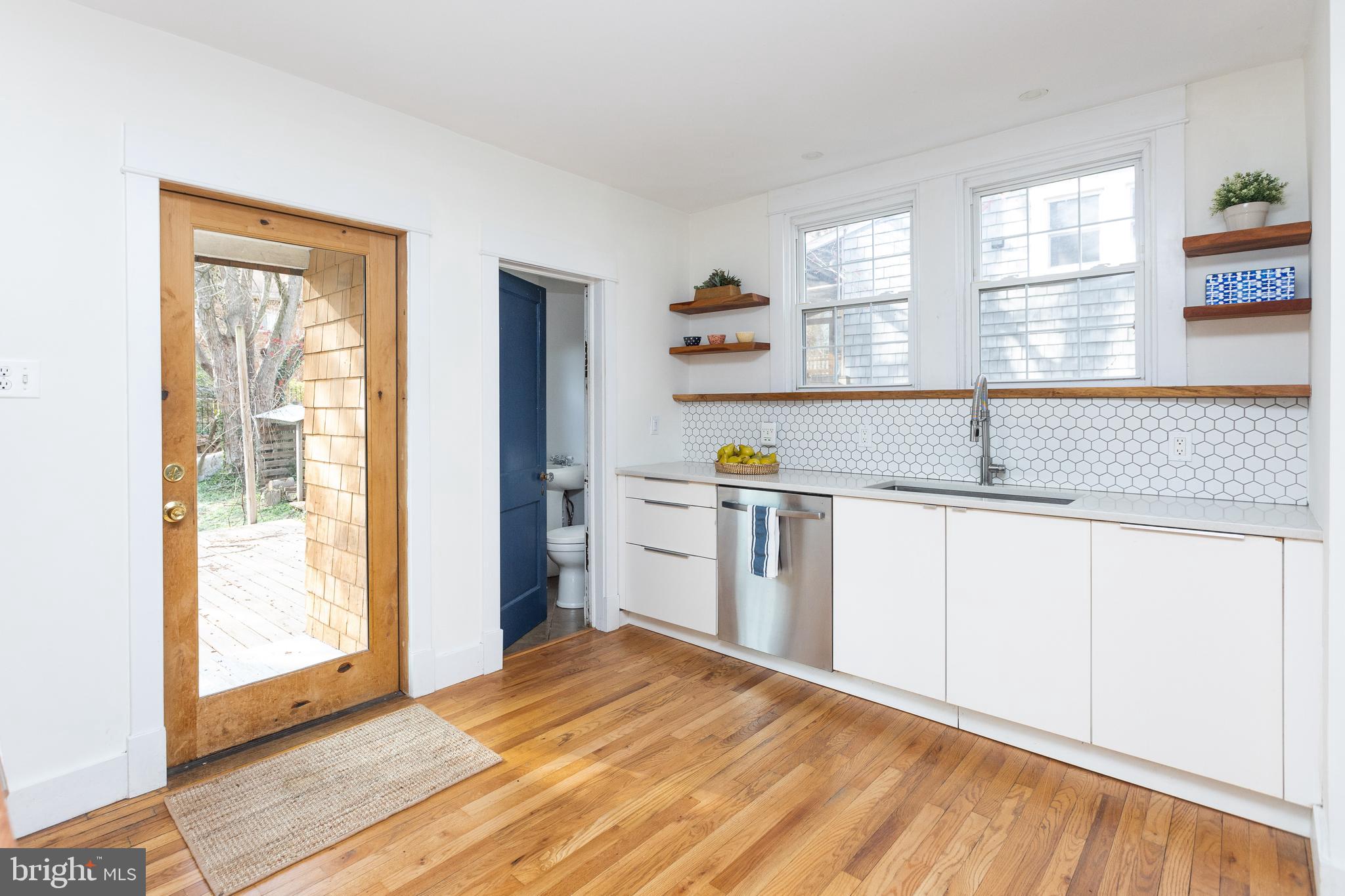 RADNOR WINSTON - Residential