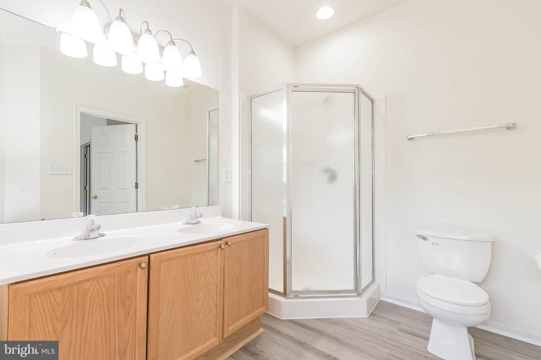 COUNTY GREEN - Residential