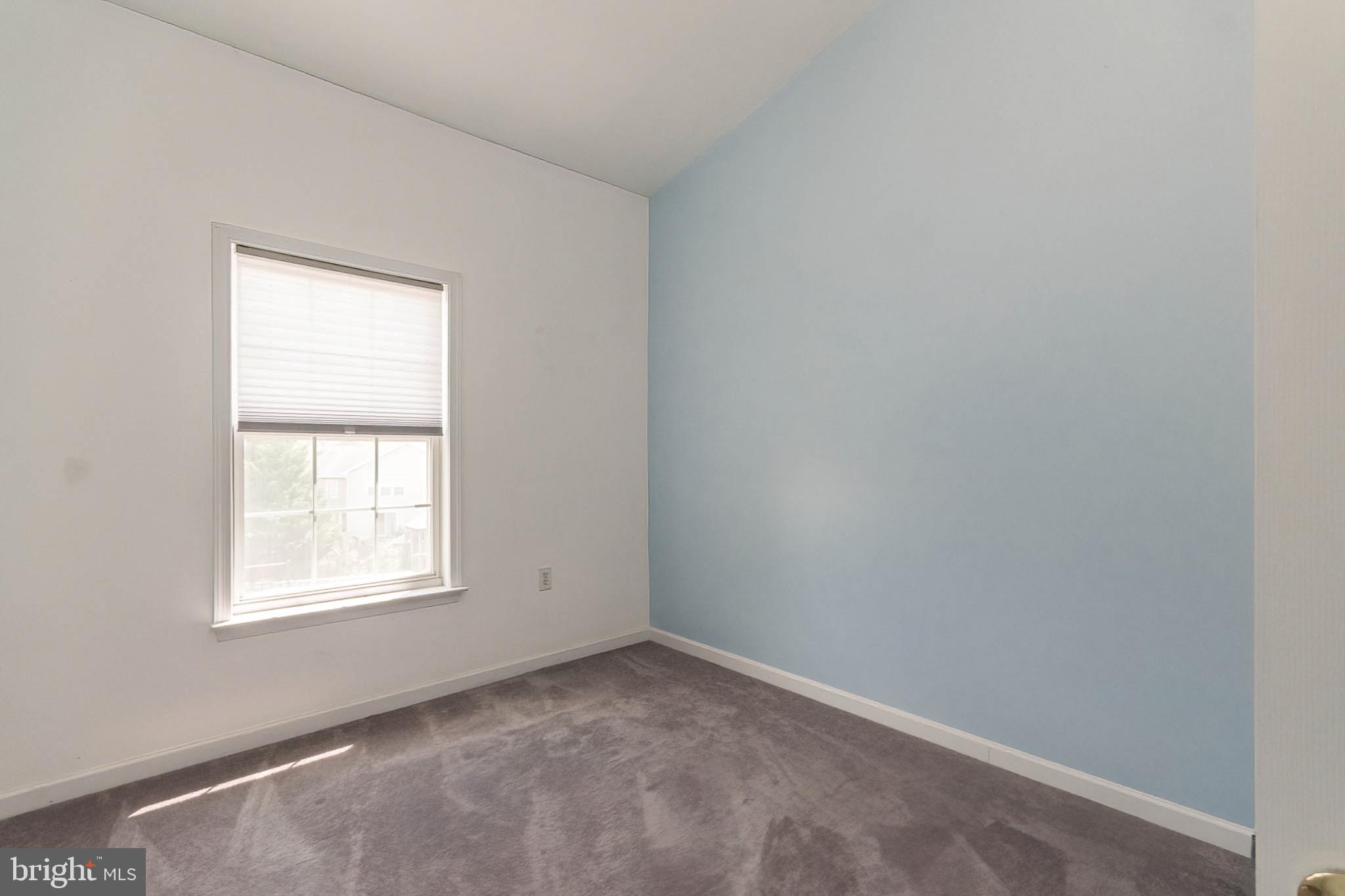 COUNTY GREEN - Residential