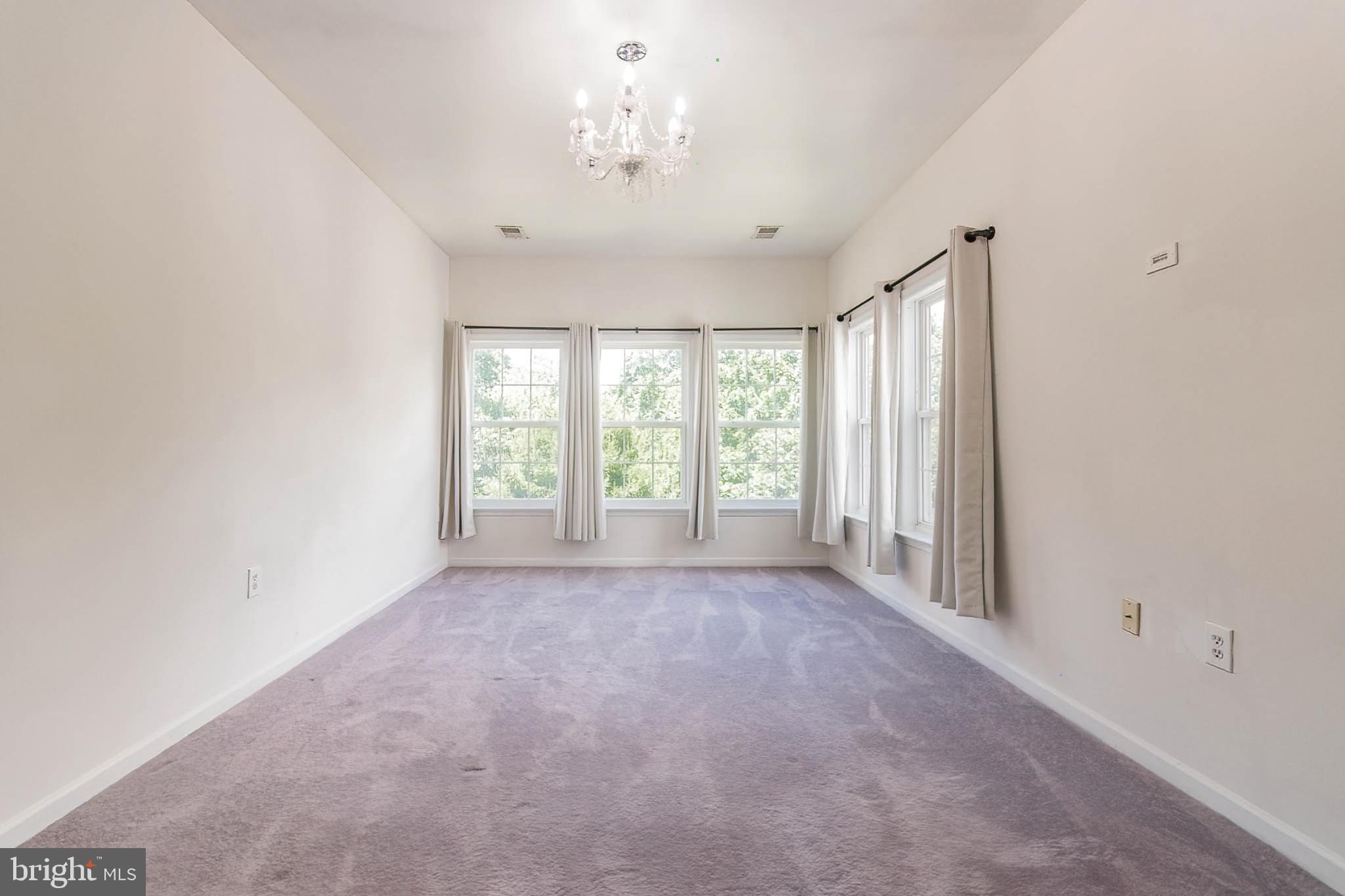 COUNTY GREEN - Residential