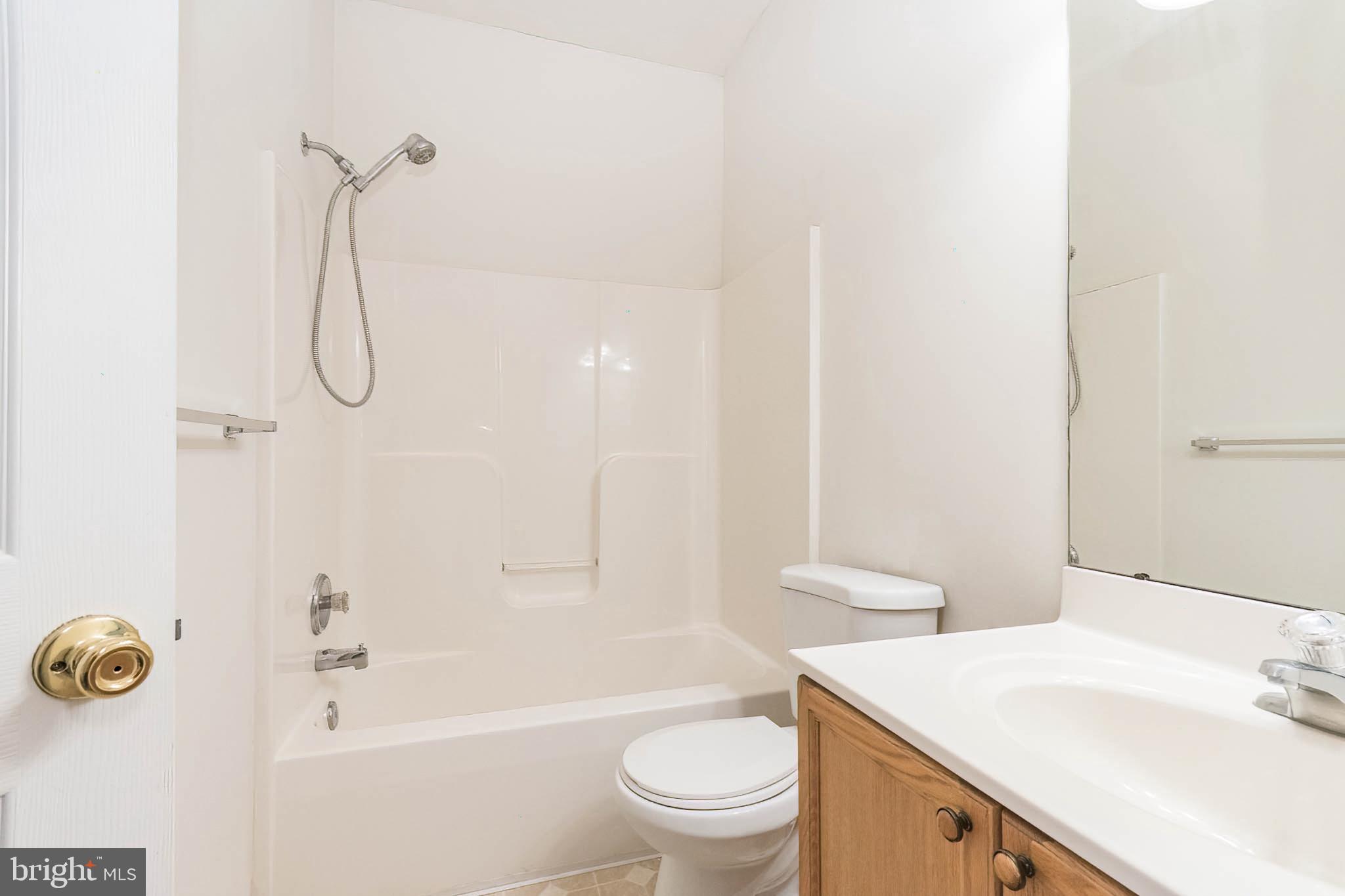 COUNTY GREEN - Residential