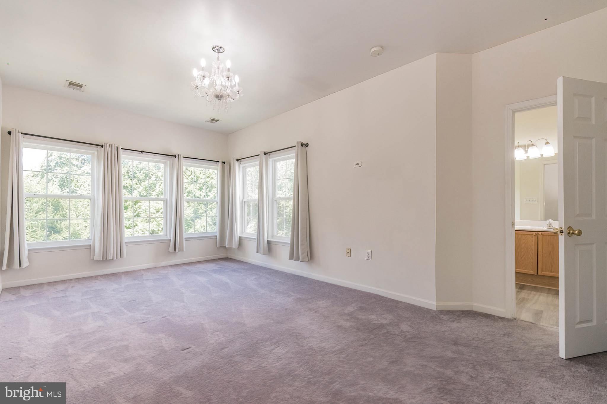 COUNTY GREEN - Residential