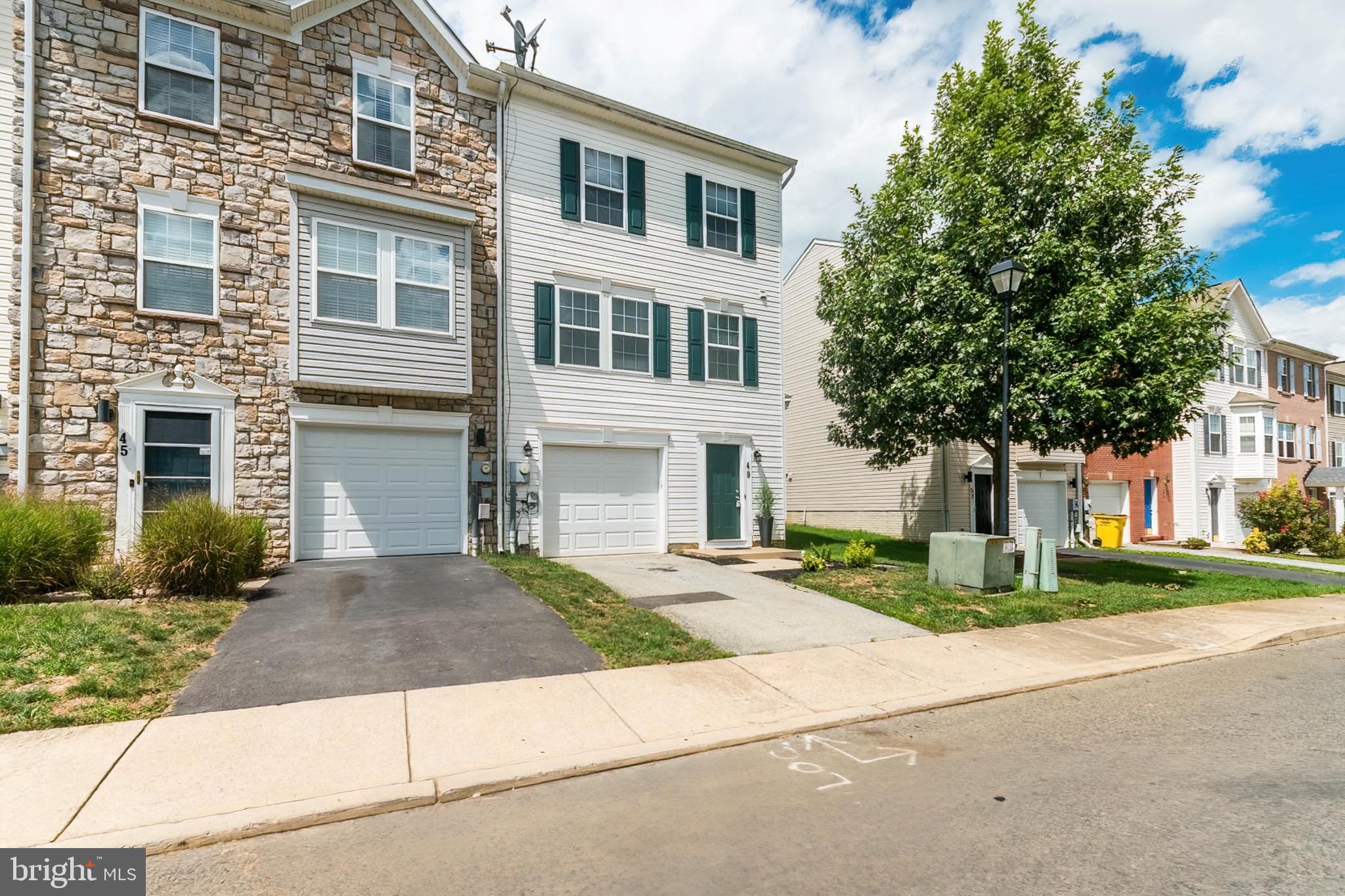 COUNTY GREEN - Residential