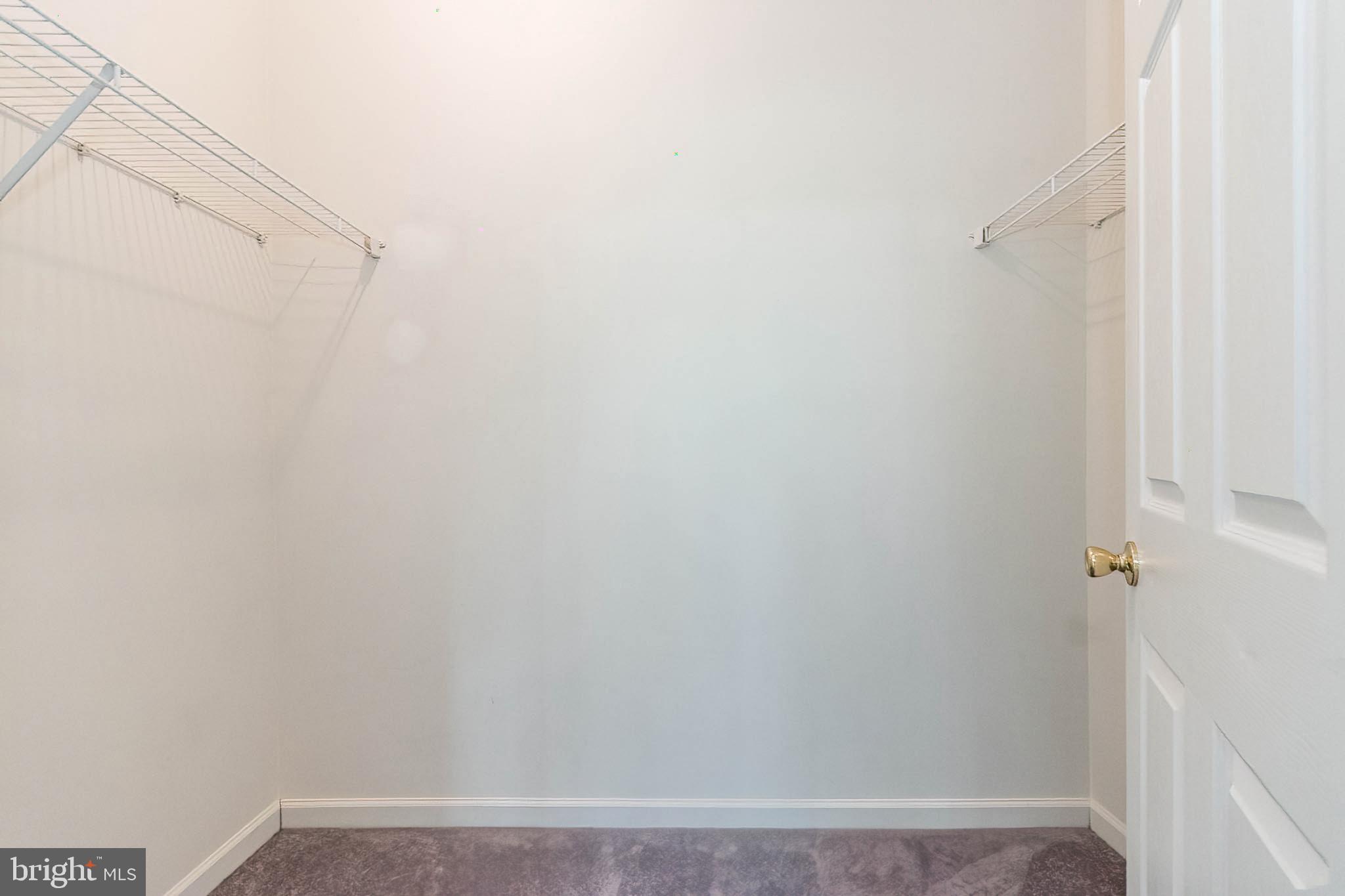 COUNTY GREEN - Residential