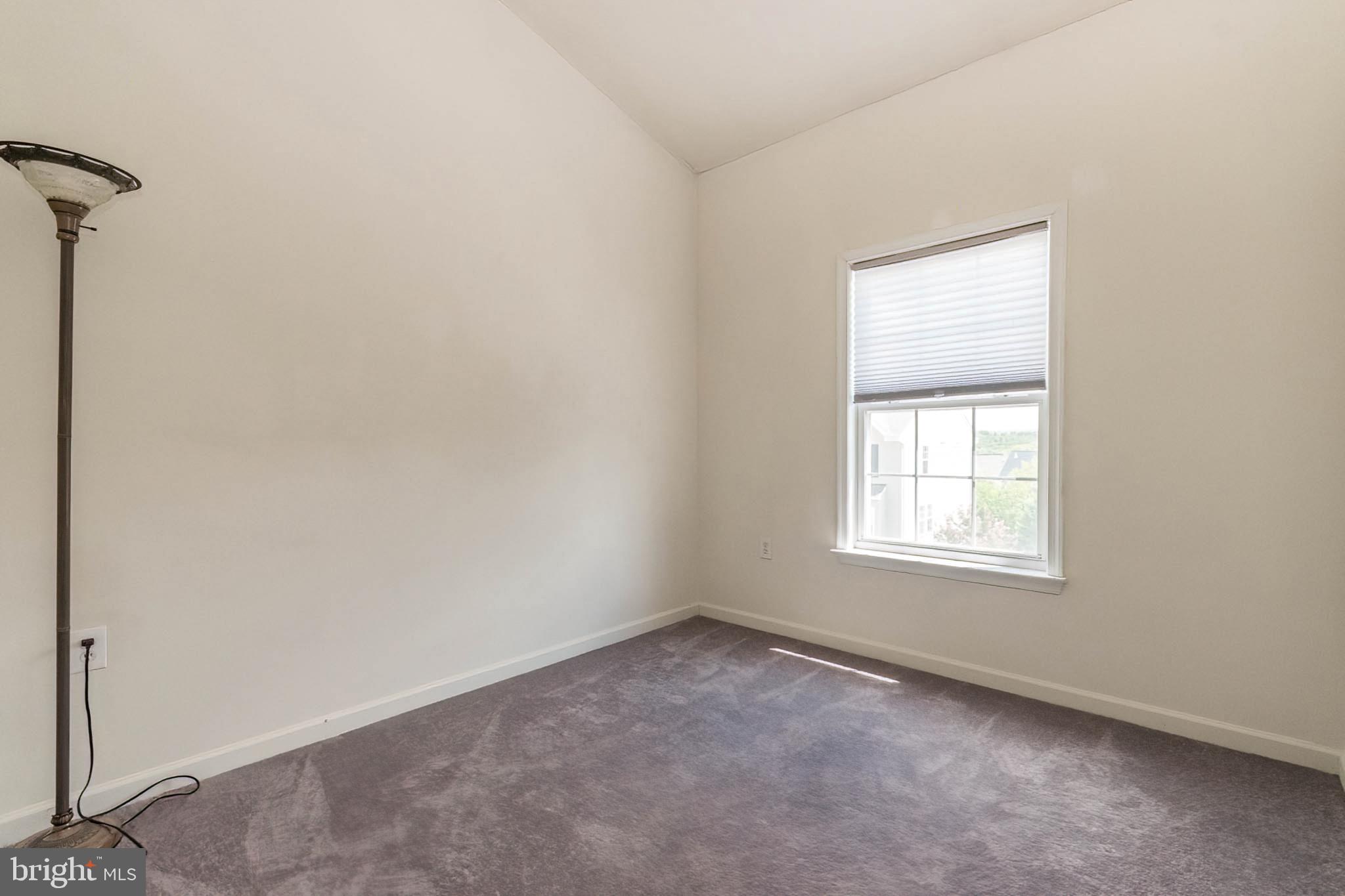 COUNTY GREEN - Residential