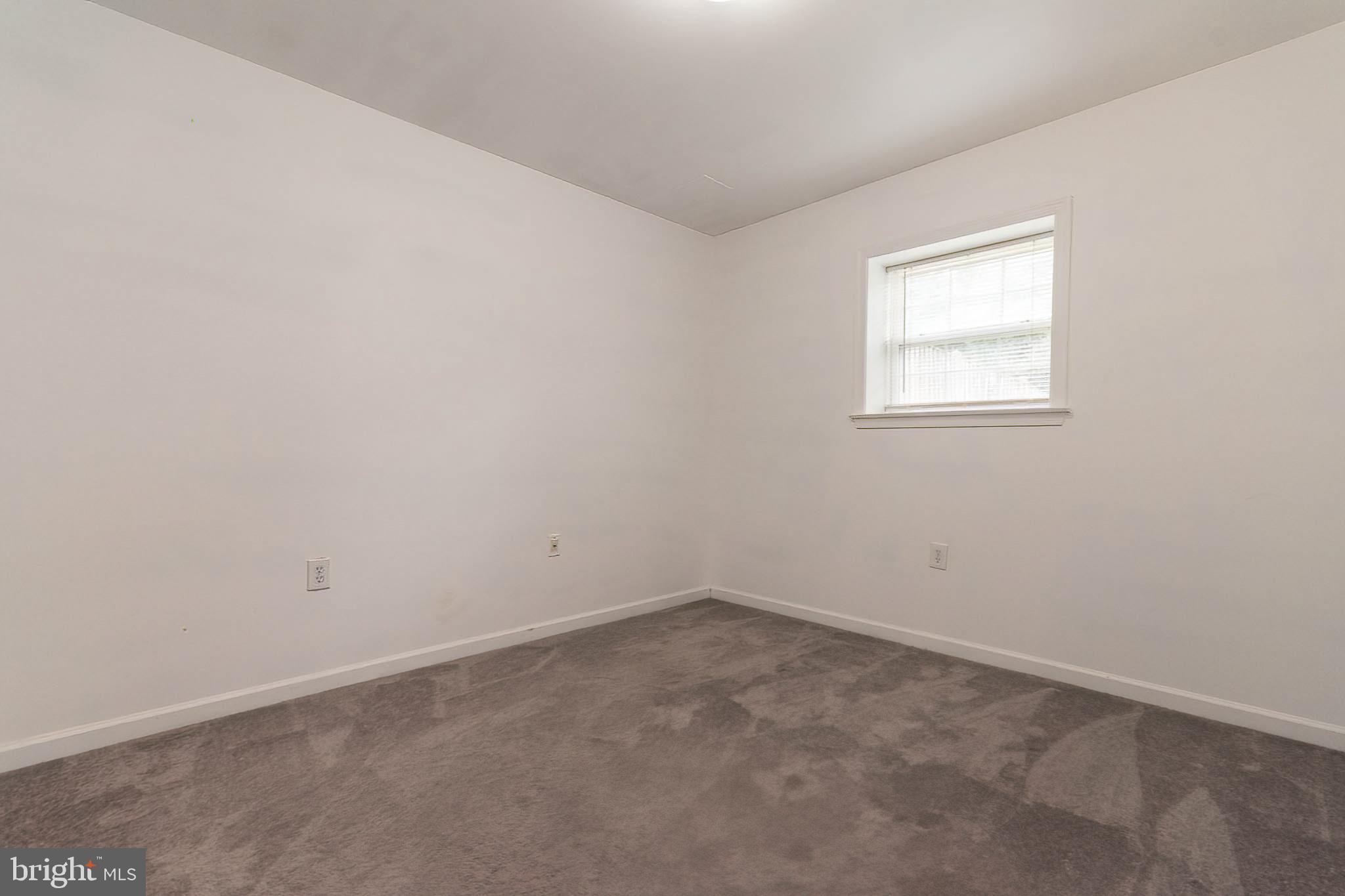 COUNTY GREEN - Residential