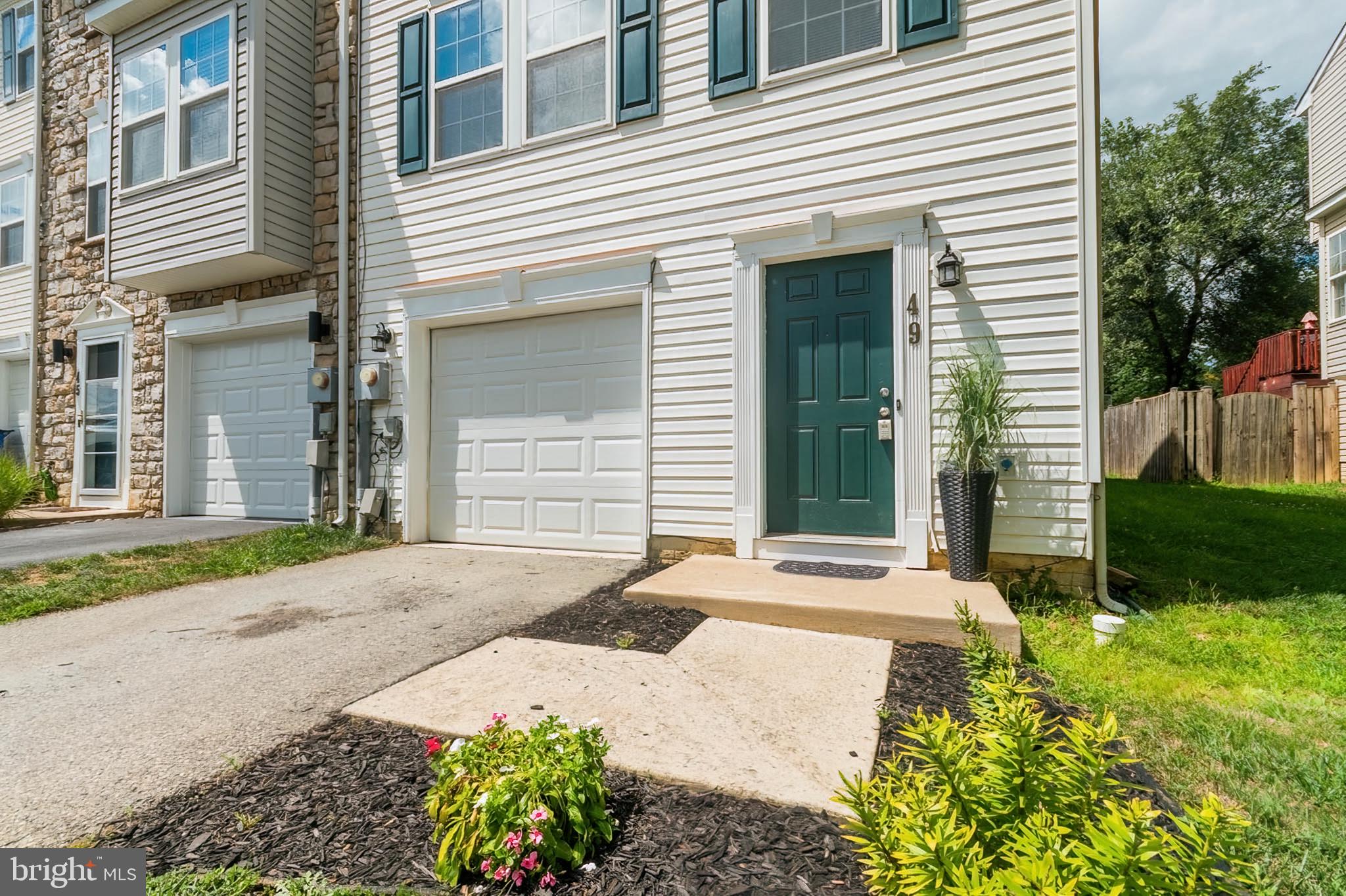 COUNTY GREEN - Residential