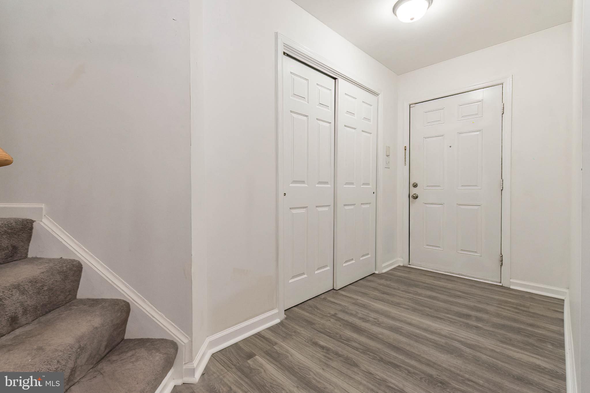 COUNTY GREEN - Residential