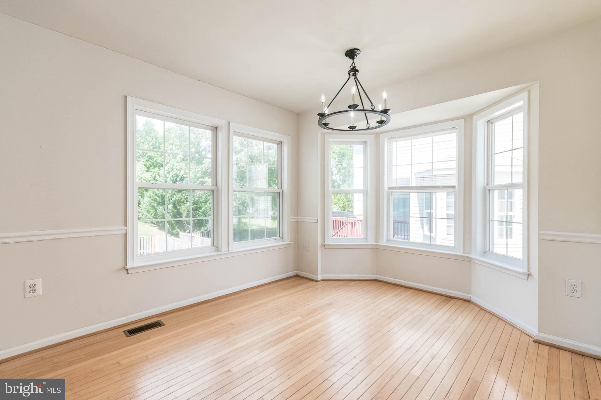 COUNTY GREEN - Residential