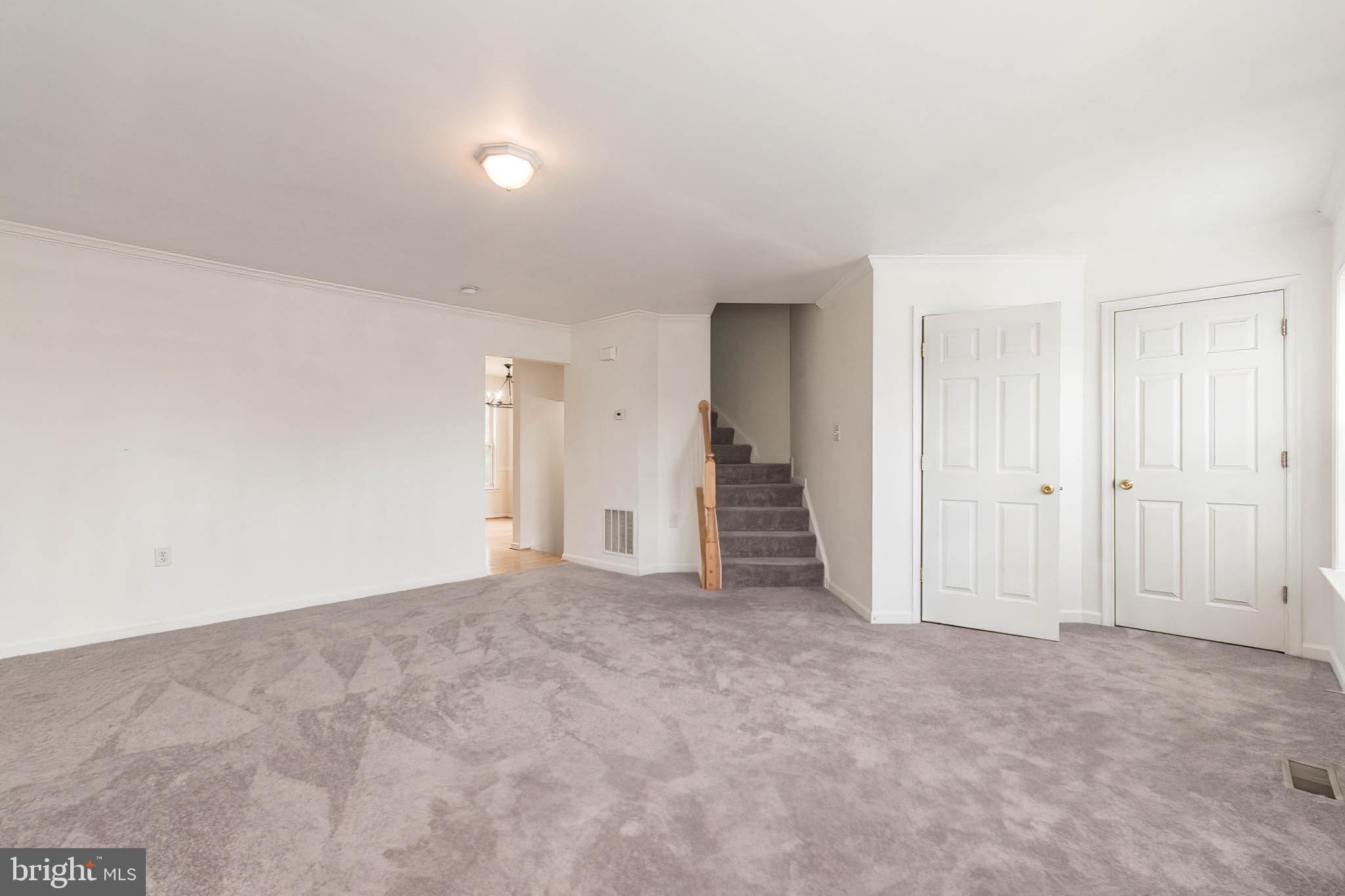 COUNTY GREEN - Residential