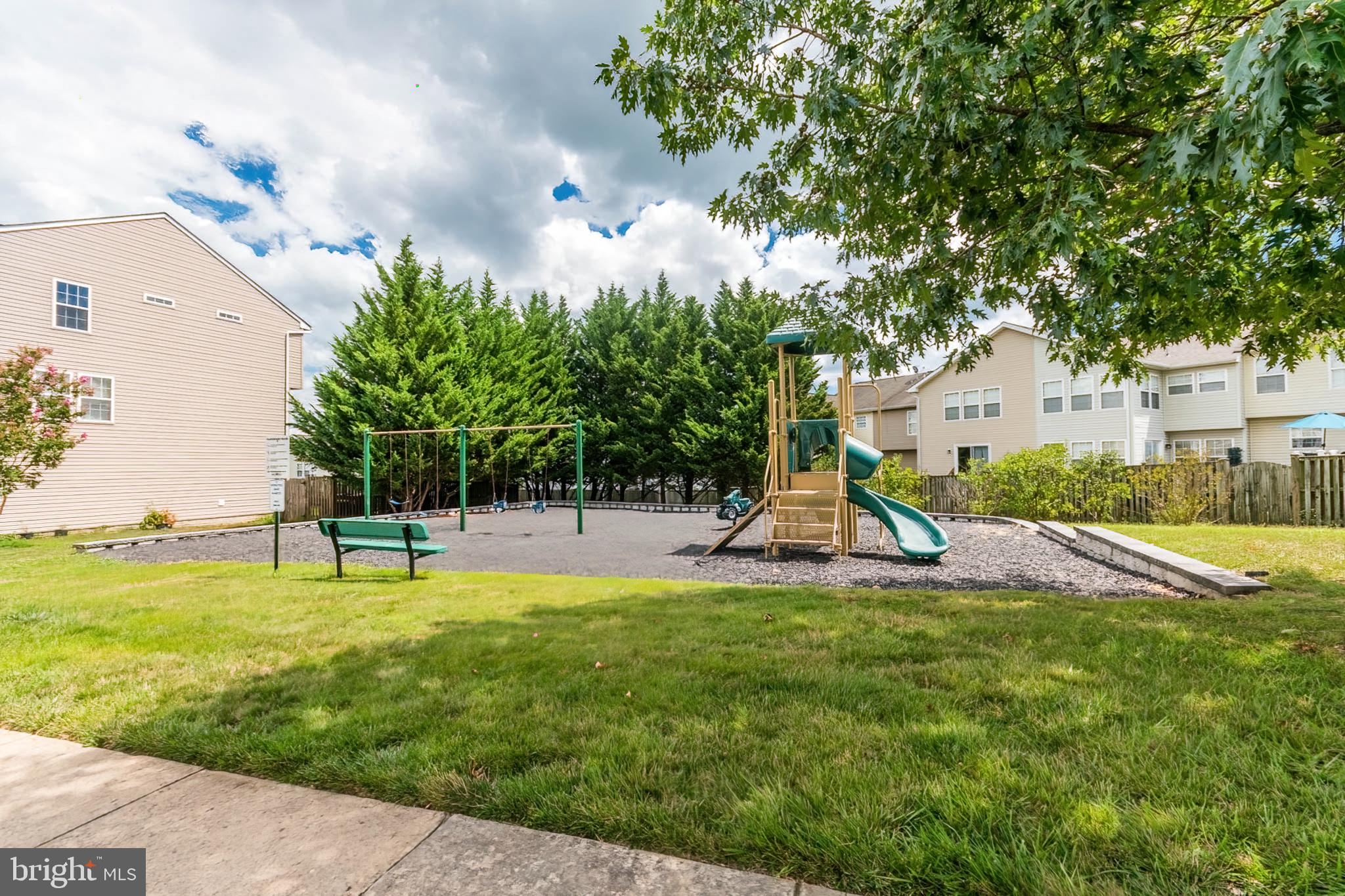 COUNTY GREEN - Residential