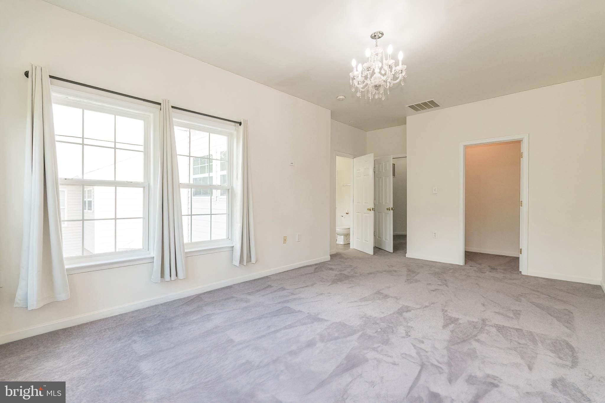 COUNTY GREEN - Residential