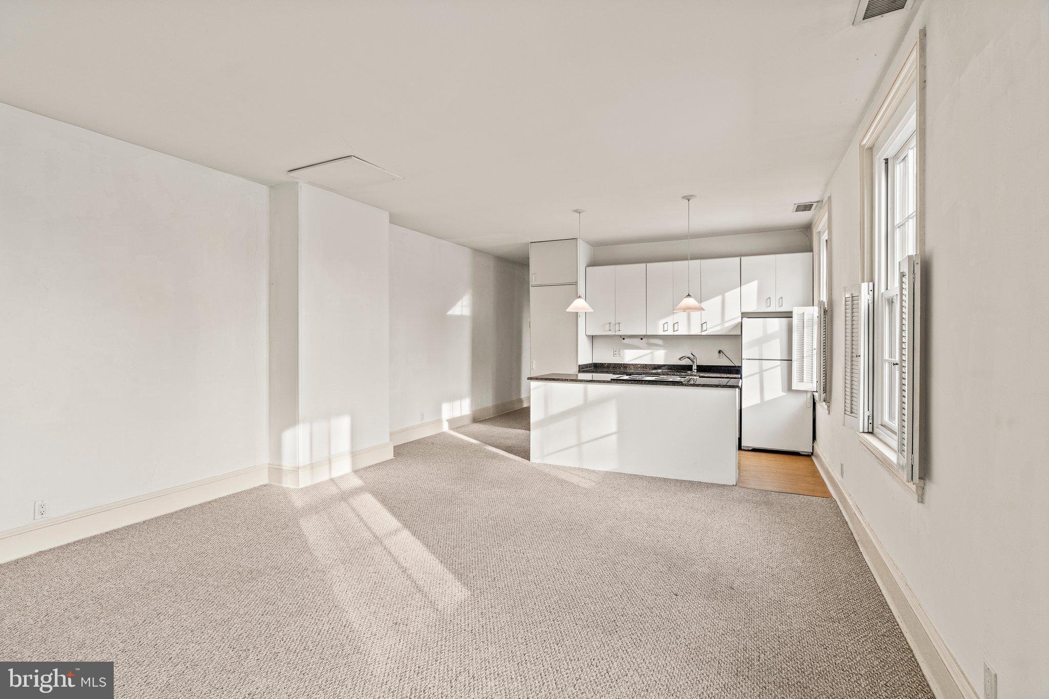 SOCIETY HILL - Residential Lease