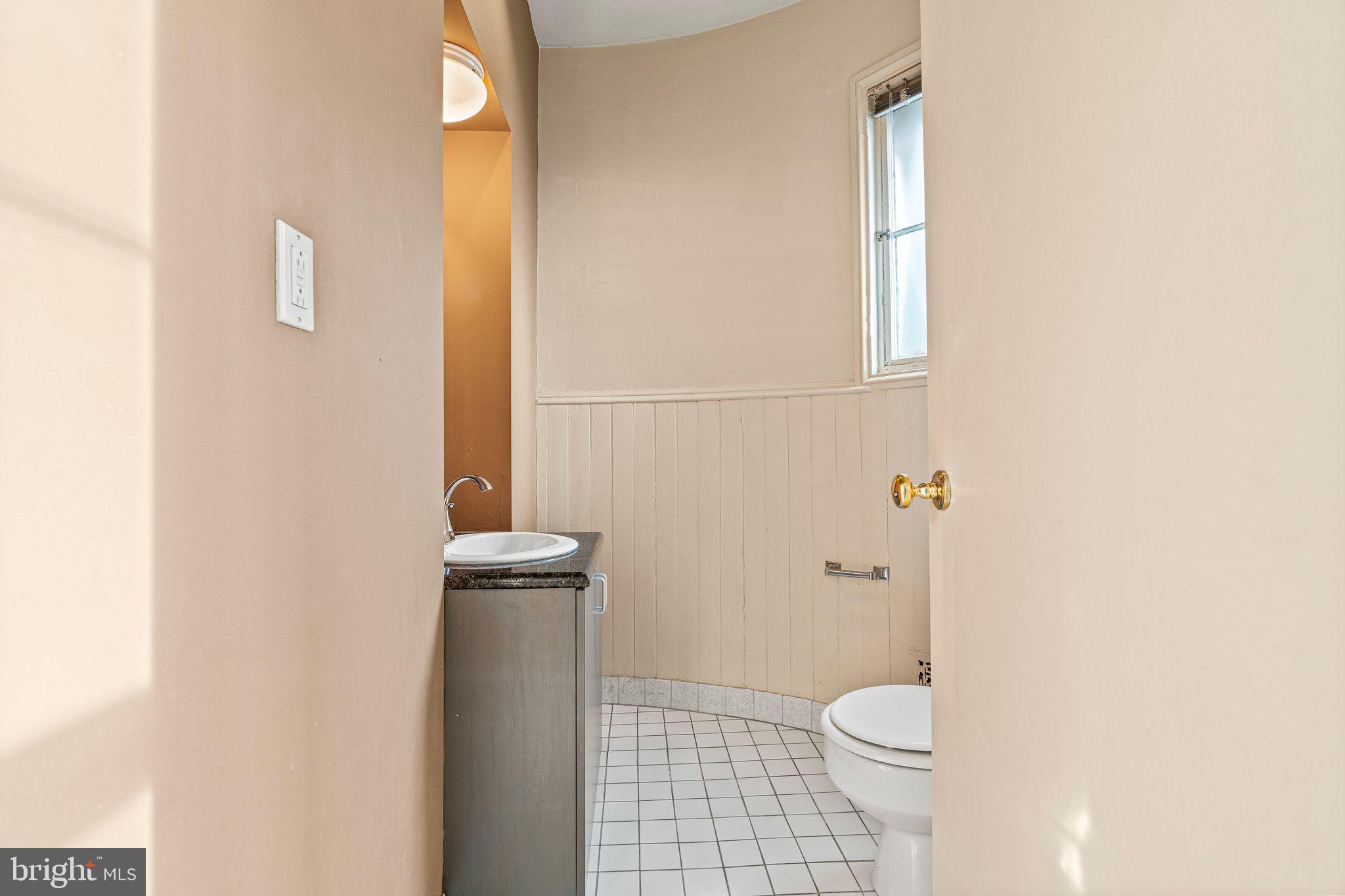 SOCIETY HILL - Residential Lease