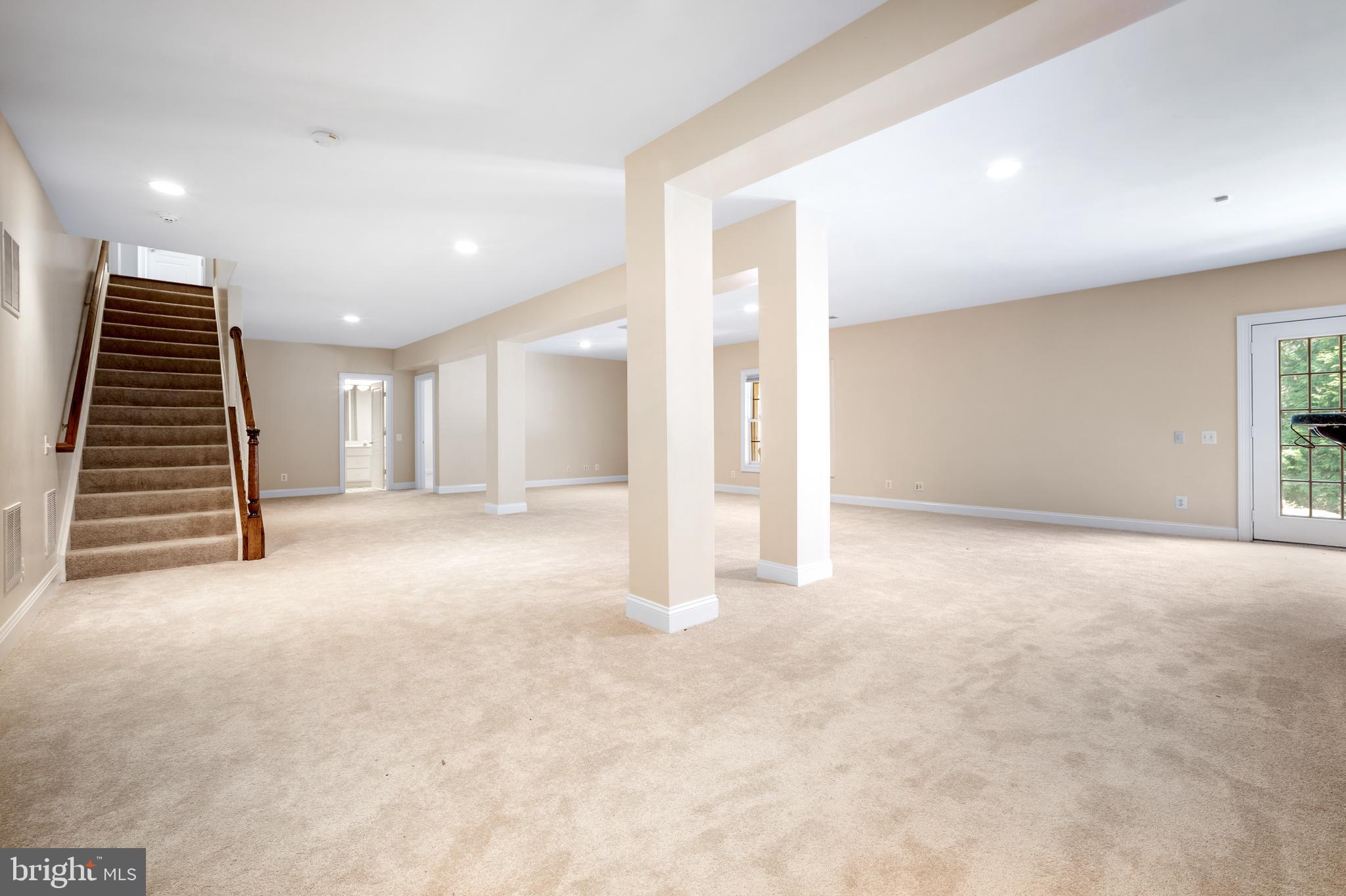 WINDSONG SOUTH - Residential