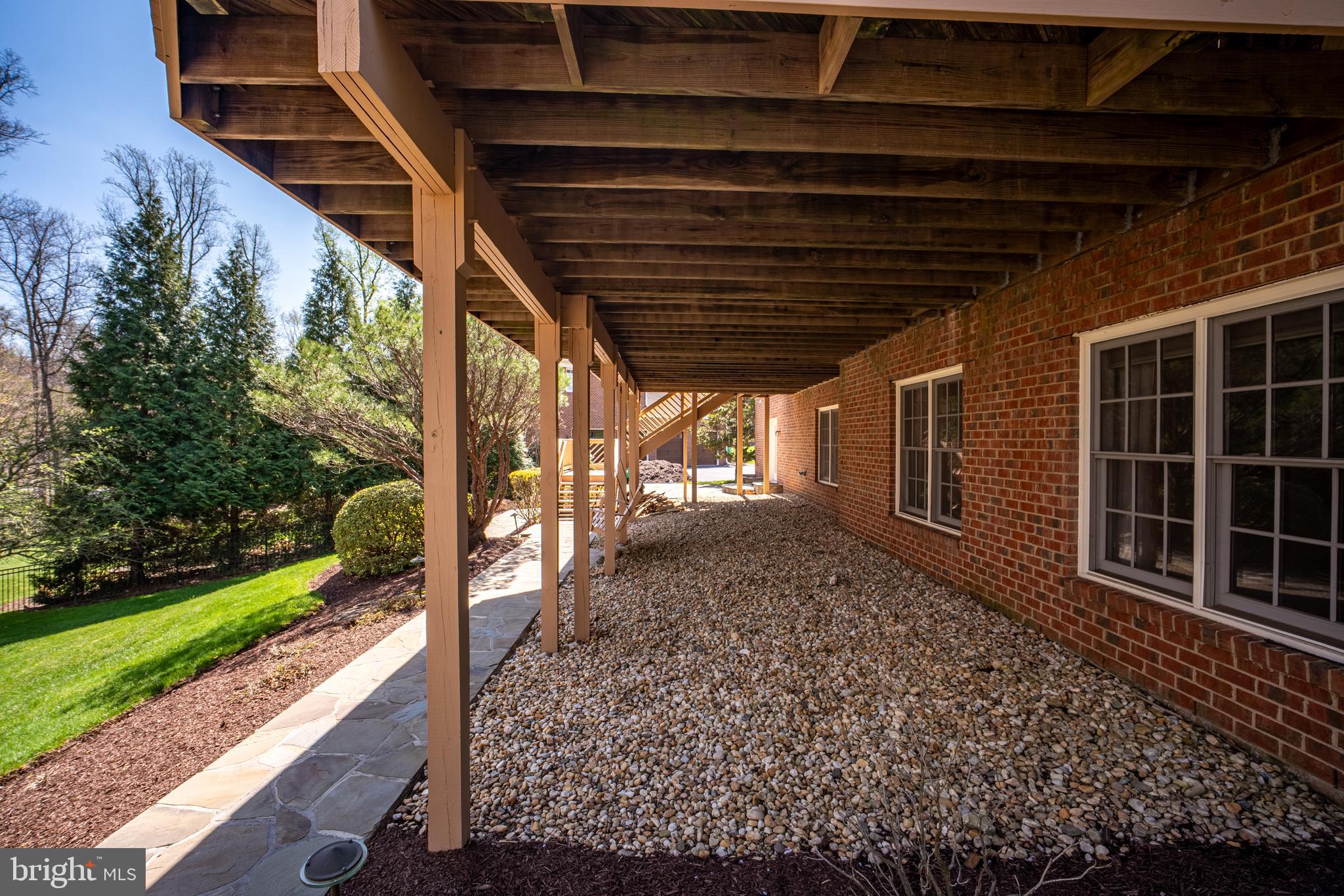 WINDSONG SOUTH - Residential