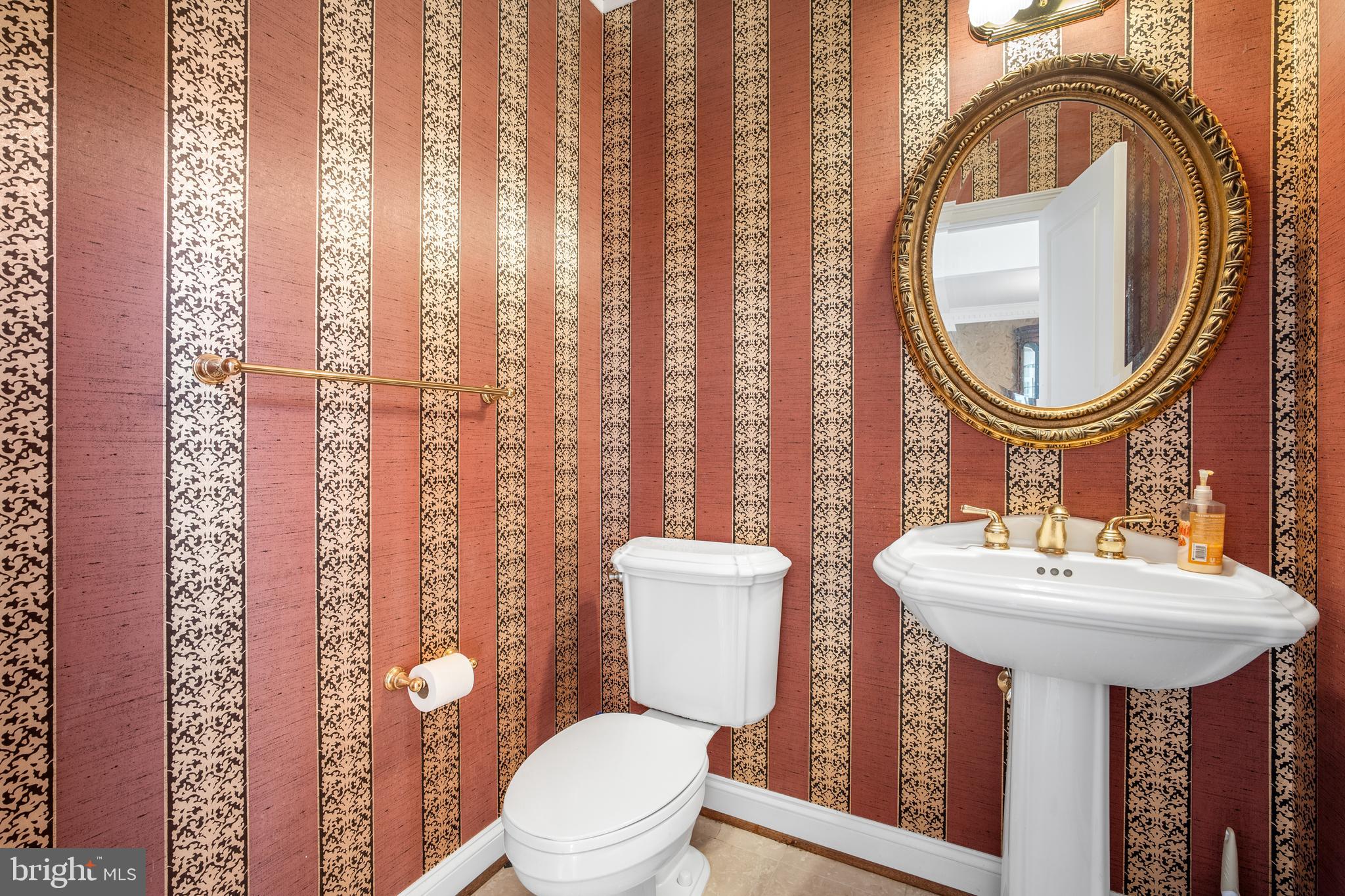 WINDSONG SOUTH - Residential