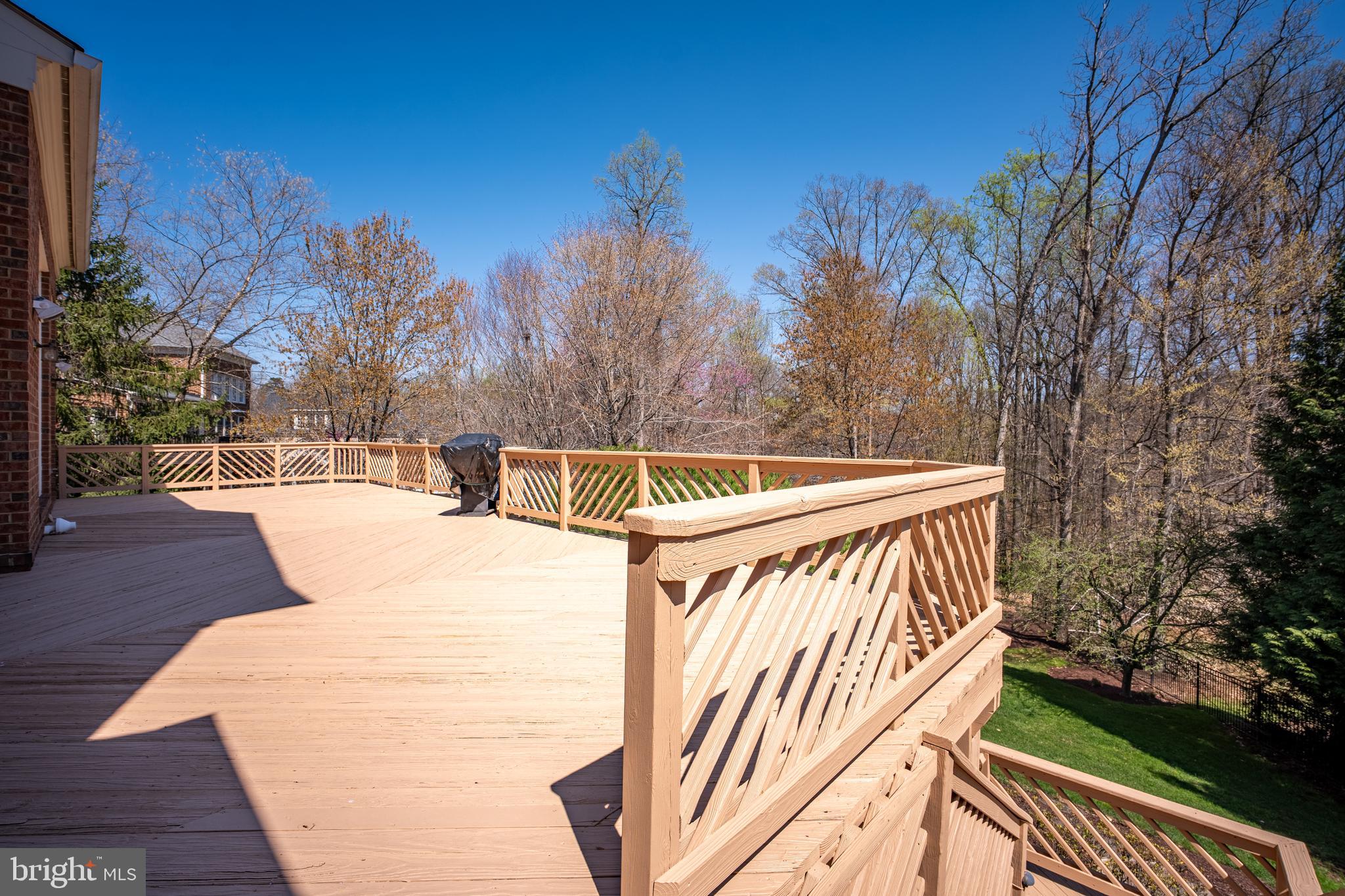 WINDSONG SOUTH - Residential