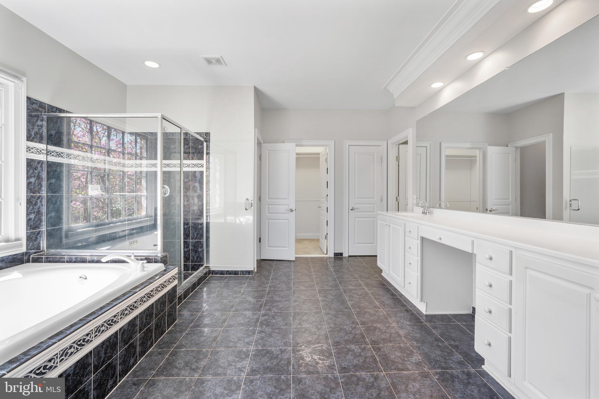 WINDSONG SOUTH - Residential