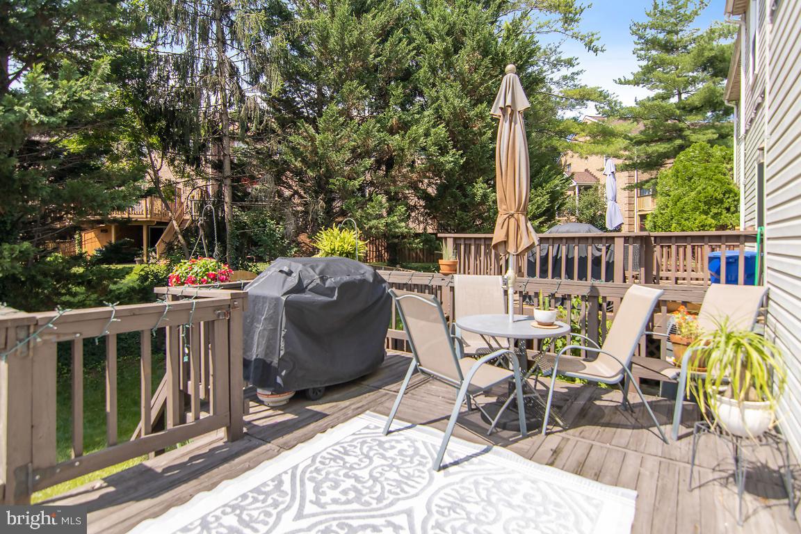 HUNTERS RUN - Residential